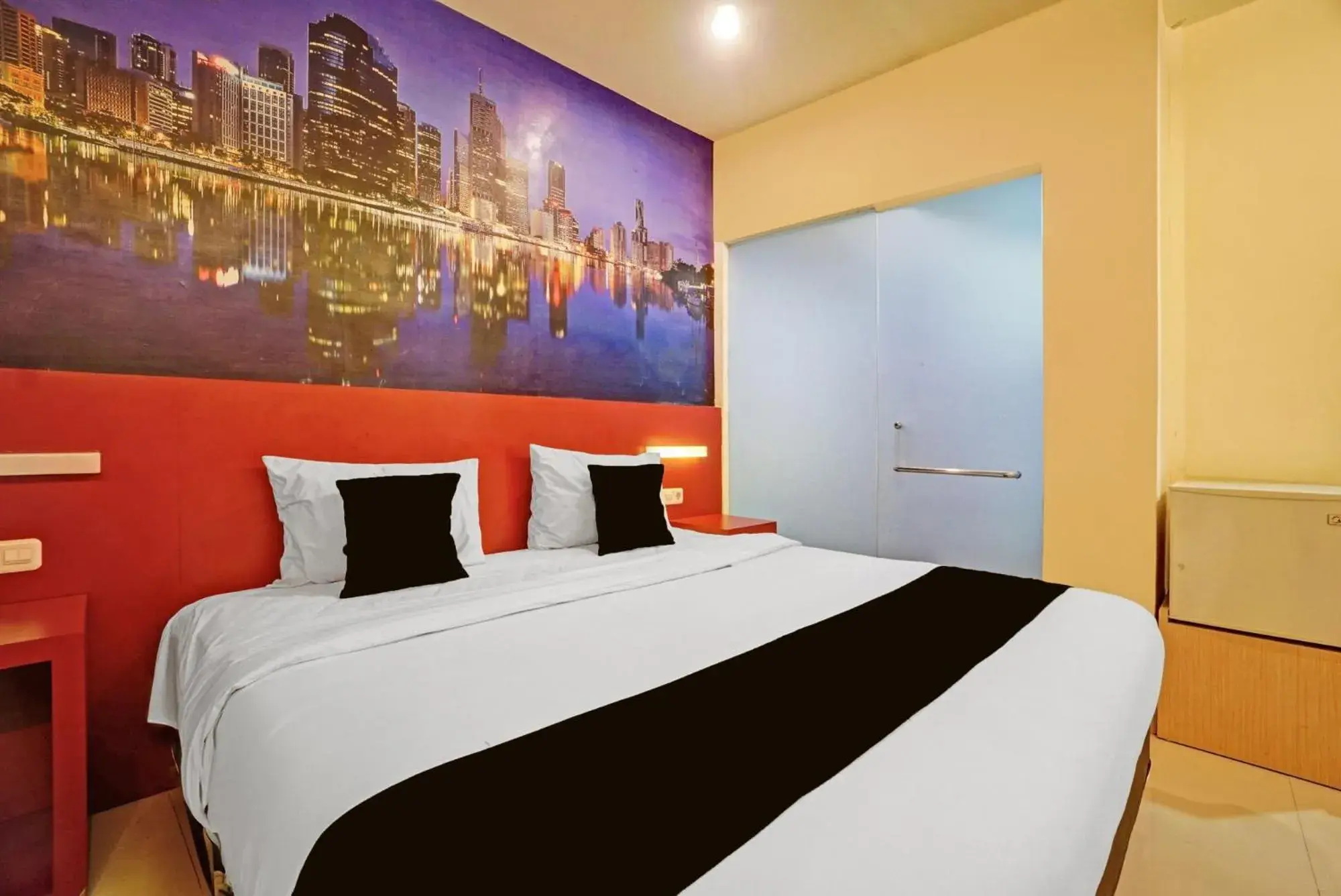 Bedroom, Bed in Townhouse Oak Malang near ITN Malang formerly Fariz Hotel Singosari Bedroom, Bed in Townhouse Oak Malang near ITN Malang formerly Fariz Hotel Singosari