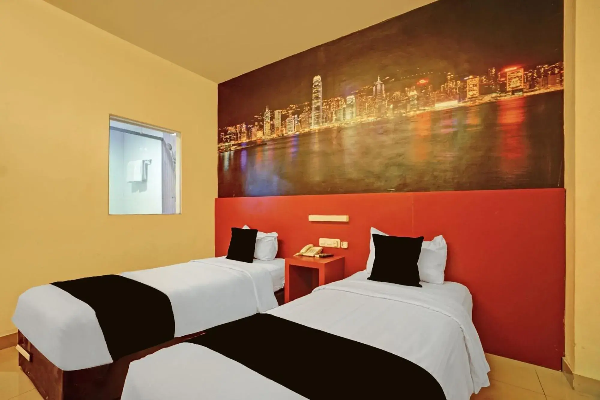 Bedroom, Bed in Townhouse Oak Malang near ITN Malang formerly Fariz Hotel Singosari Bedroom, Bed in Townhouse Oak Malang near ITN Malang formerly Fariz Hotel Singosari