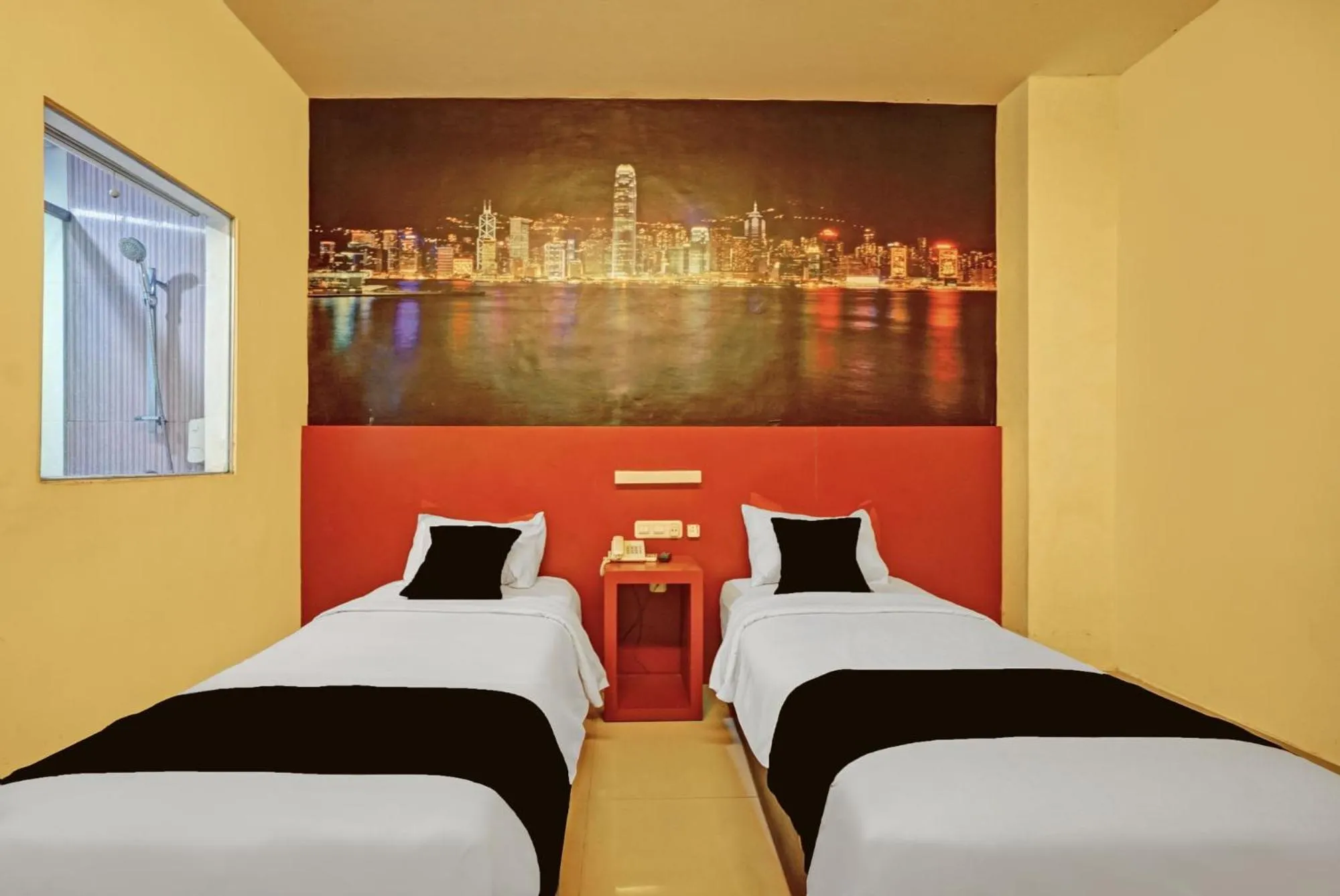 Bedroom, Bed in Townhouse Oak Malang near ITN Malang formerly Fariz Hotel Singosari