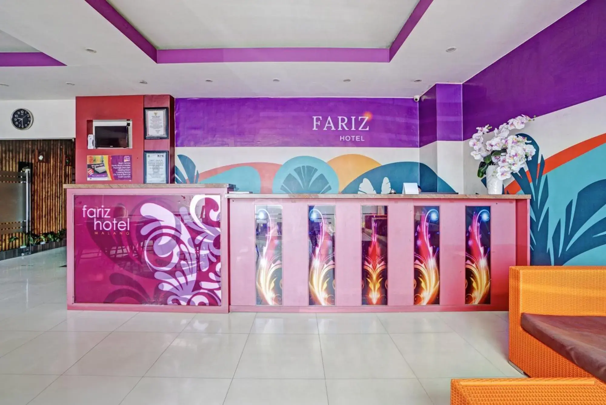 Lobby or reception in Townhouse Oak Malang near ITN Malang formerly Fariz Hotel Singosari Lobby or reception in Townhouse Oak Malang near ITN Malang formerly Fariz Hotel Singosari