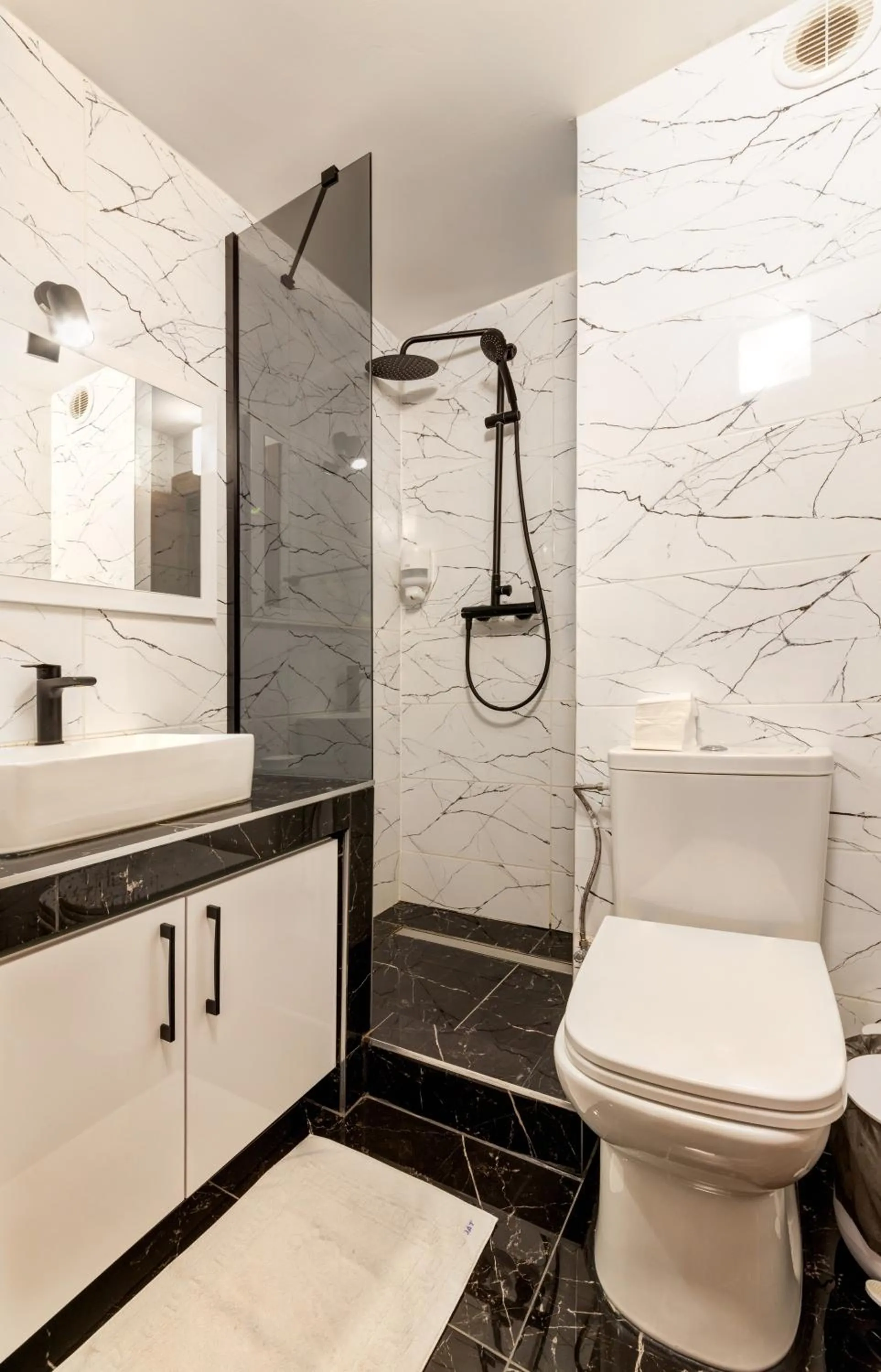 Deluxe Twin Room in Apartments JAT Kopaonik
