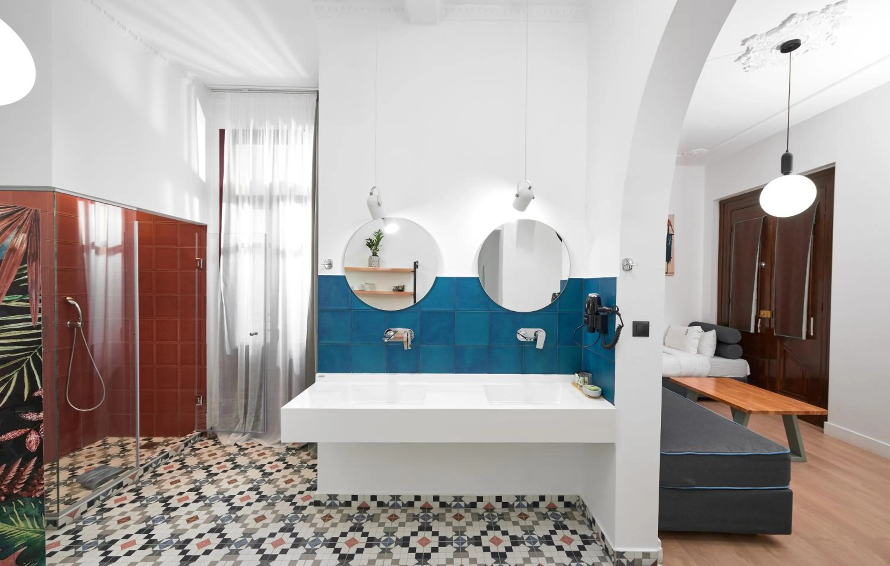 Shower, Bed in The Maroon Bottle Luxury Suites