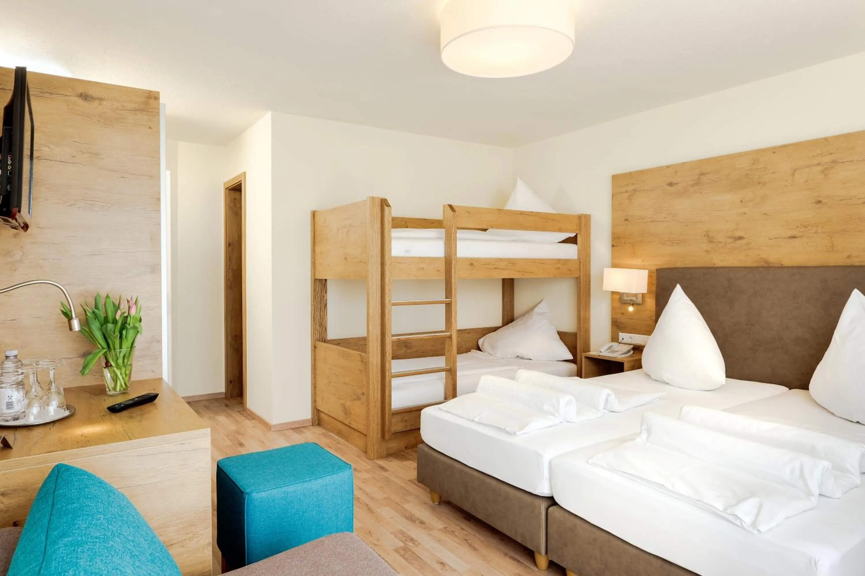 Photo of the whole room, Bed in Hotel Mythos