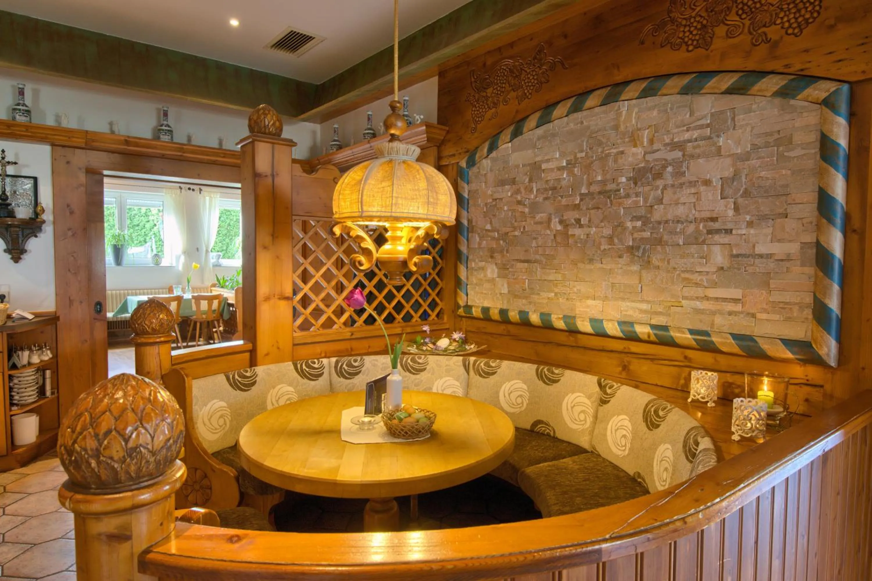 Restaurant/places to eat in Hotel Mythos