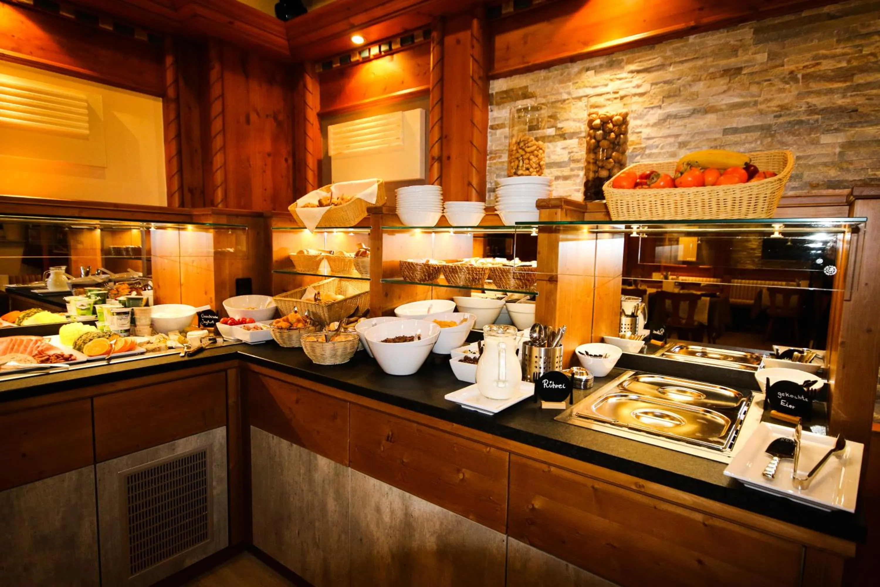 Breakfast in Hotel Mythos