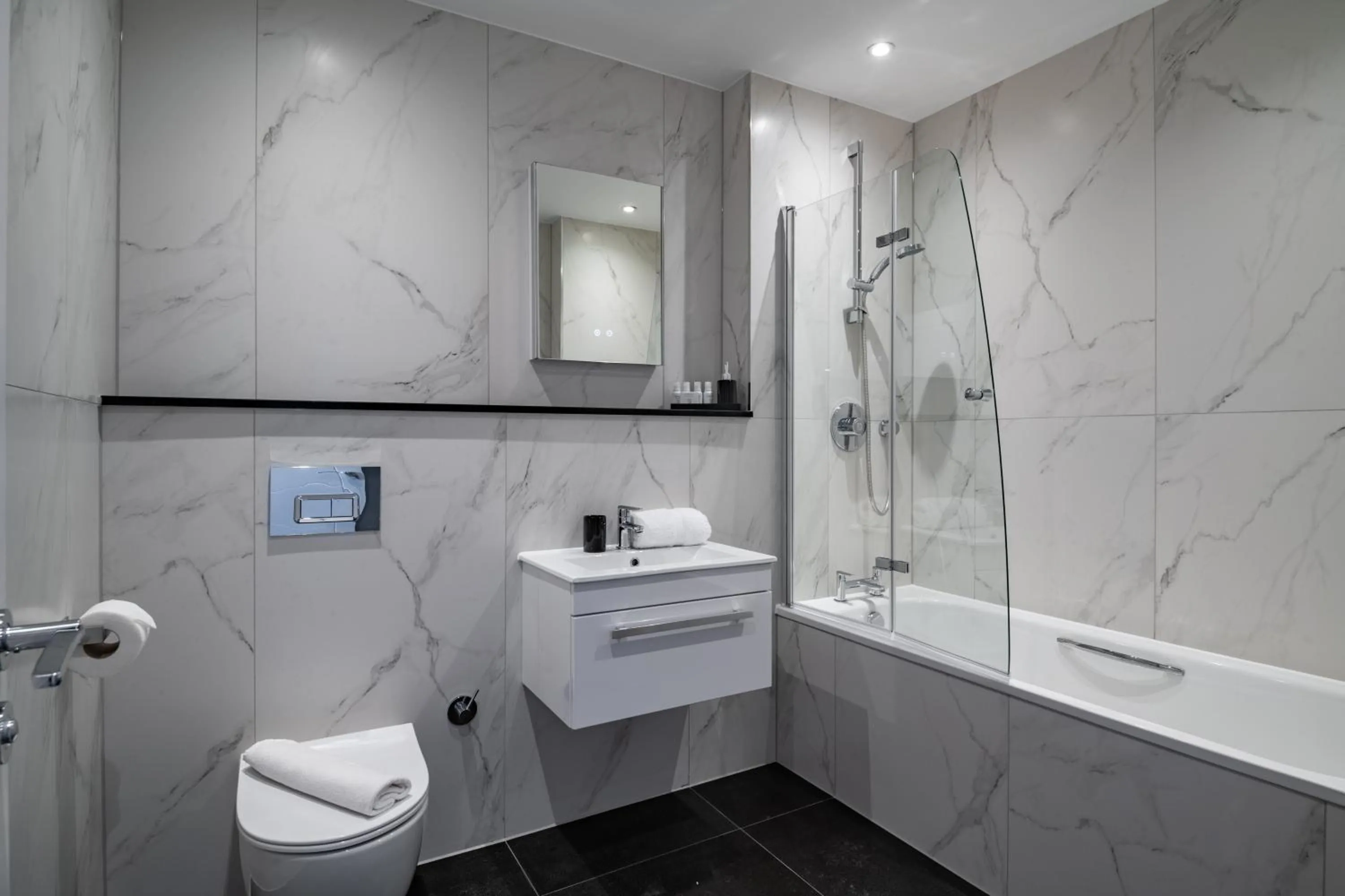 Bathroom in No. 2 Queensberry Place by Stayo