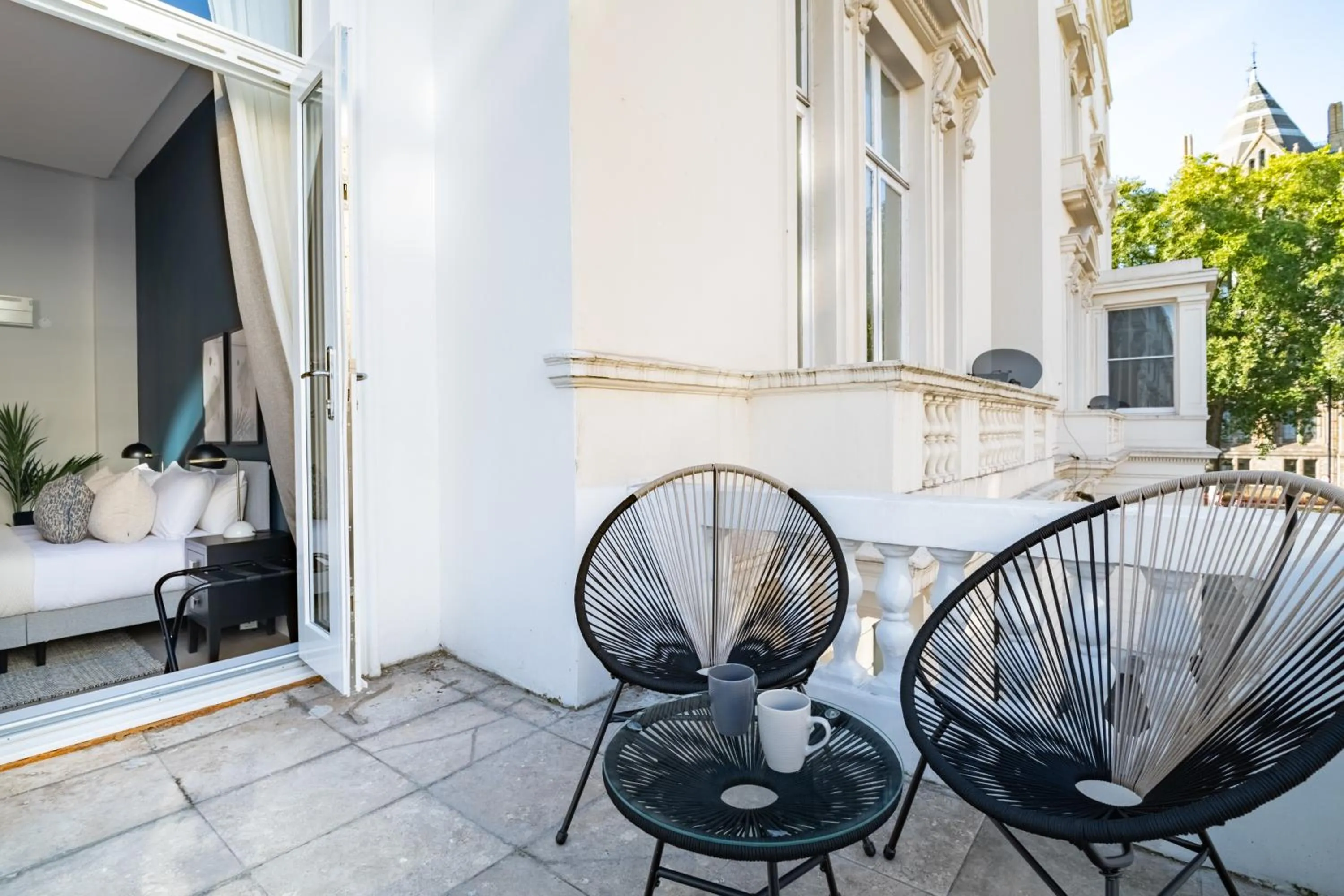 Bed in No. 2 Queensberry Place by Stayo