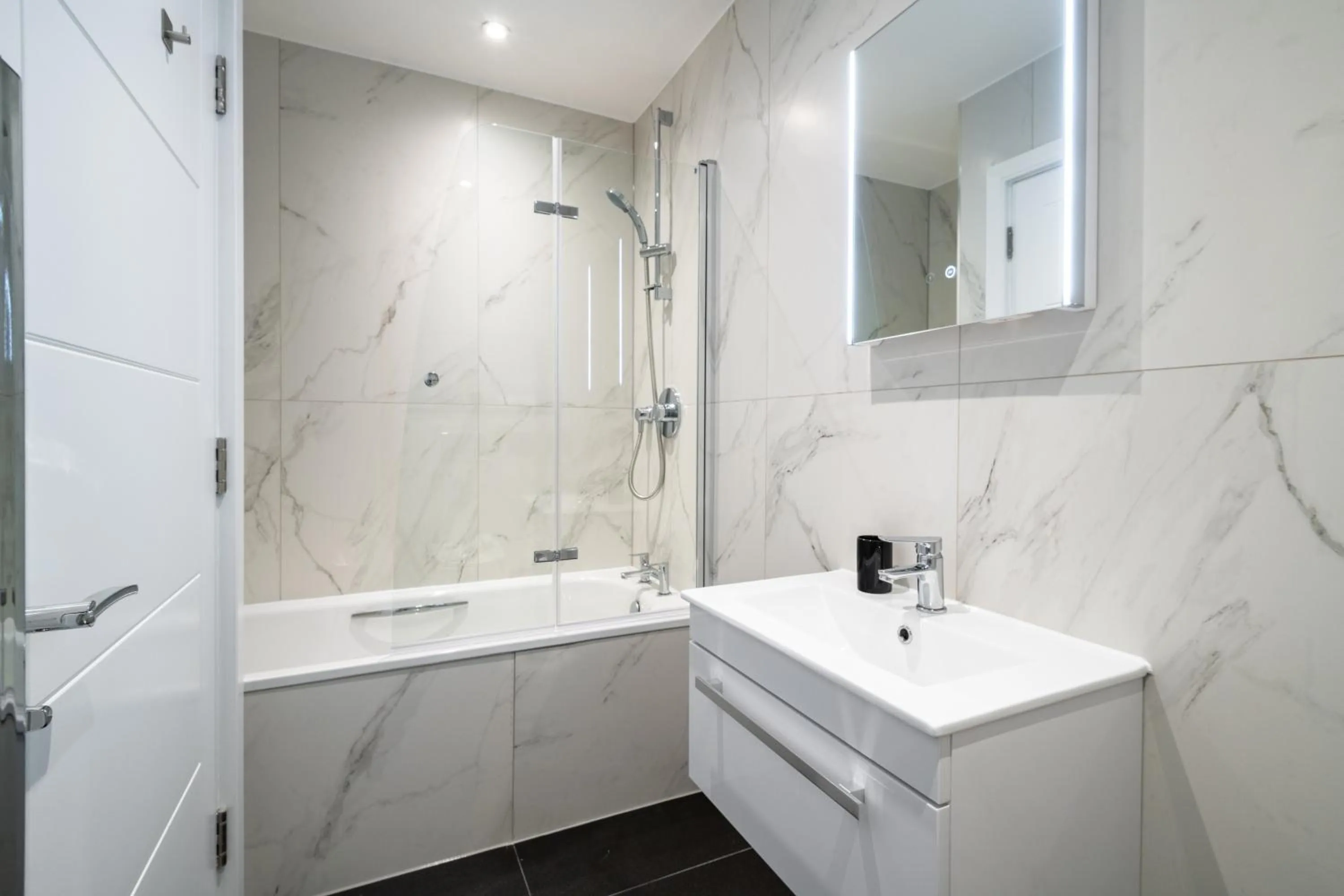 Shower in No. 2 Queensberry Place by Stayo