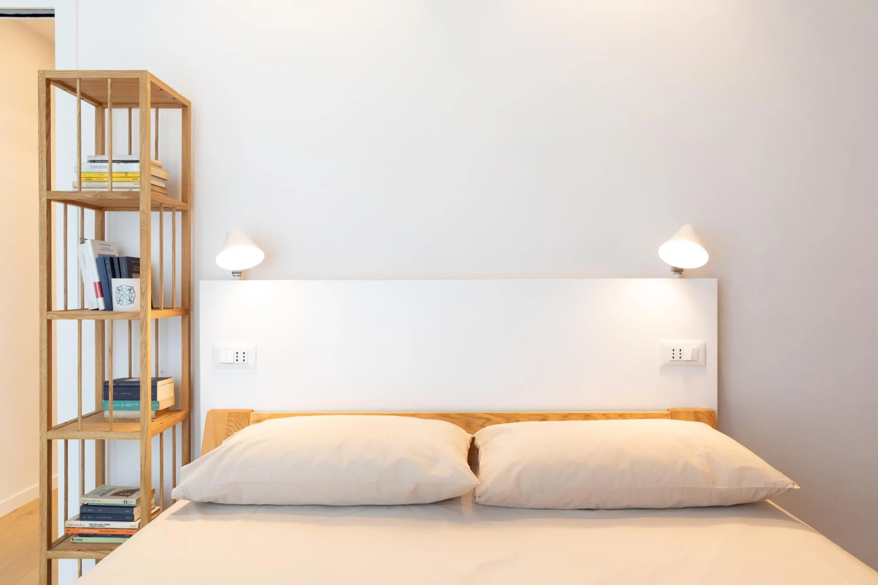 Bed in Hostmate - Milano - Via Birolli