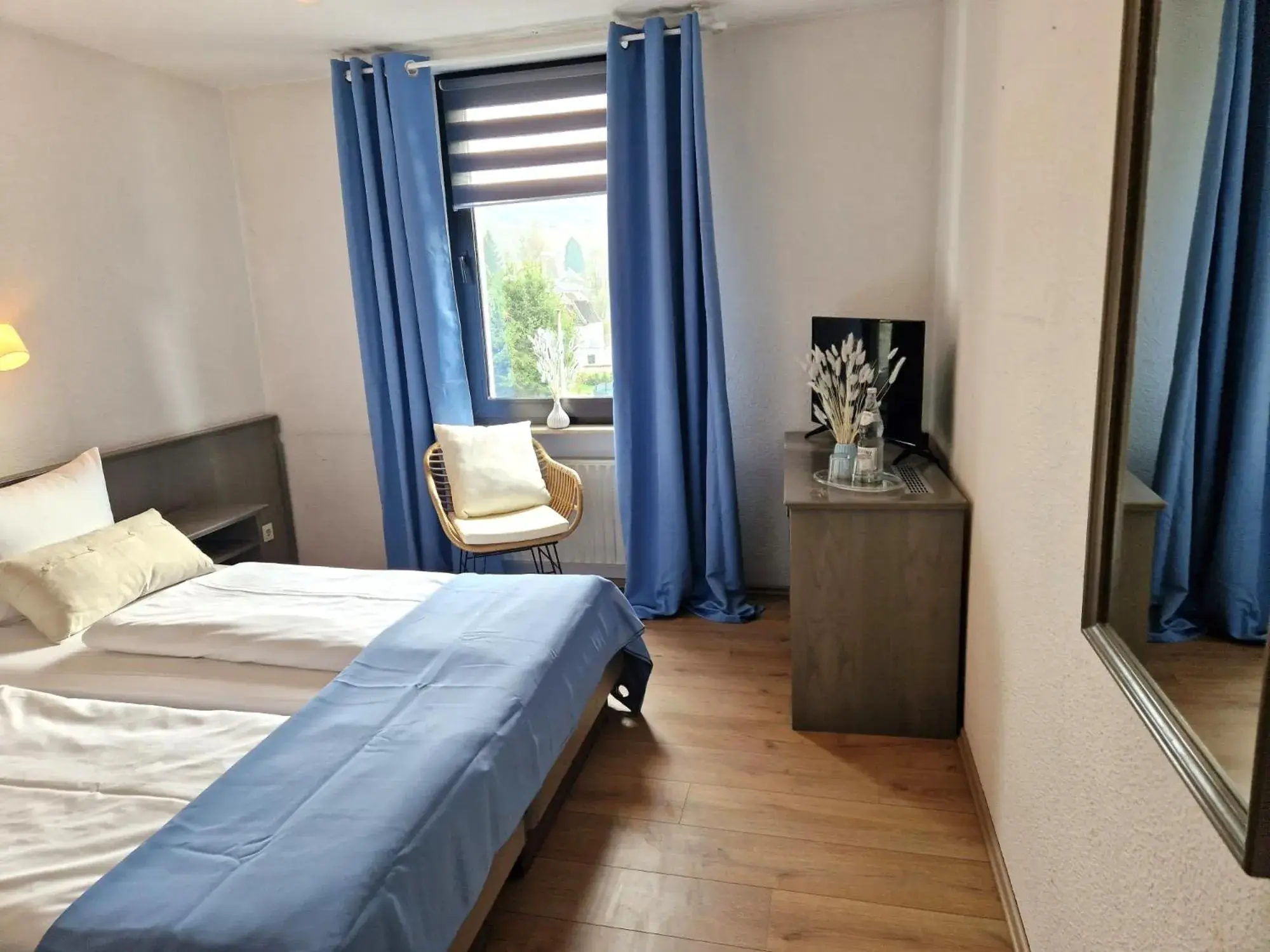 Single Room in Hotel Engelskirchen Single Room in Hotel Engelskirchen