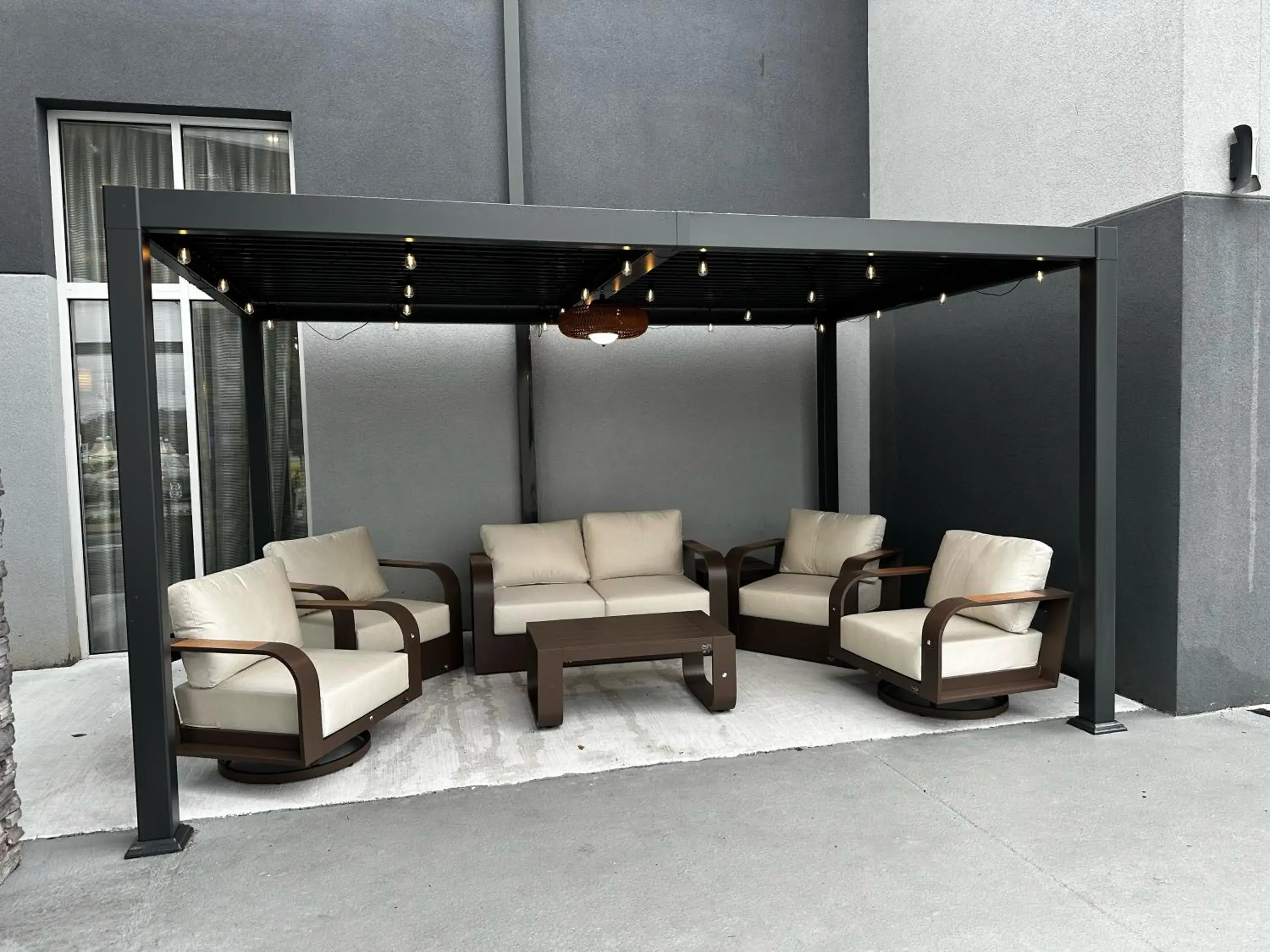 Property building in Wingate by Wyndham Murfreesboro-NEAR MTSU Property building in Wingate by Wyndham Murfreesboro-NEAR MTSU