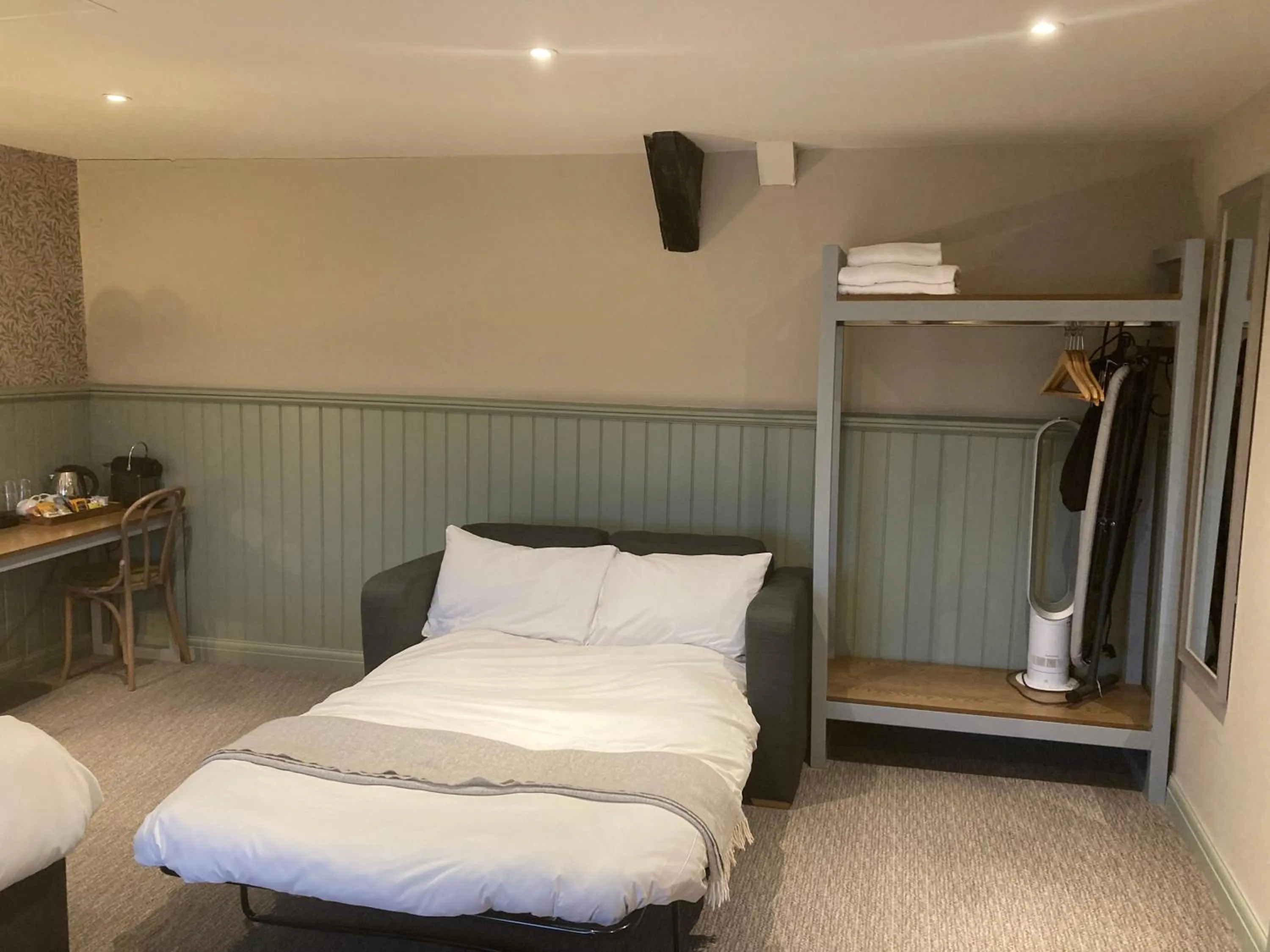 Bed in The Stork Hotel