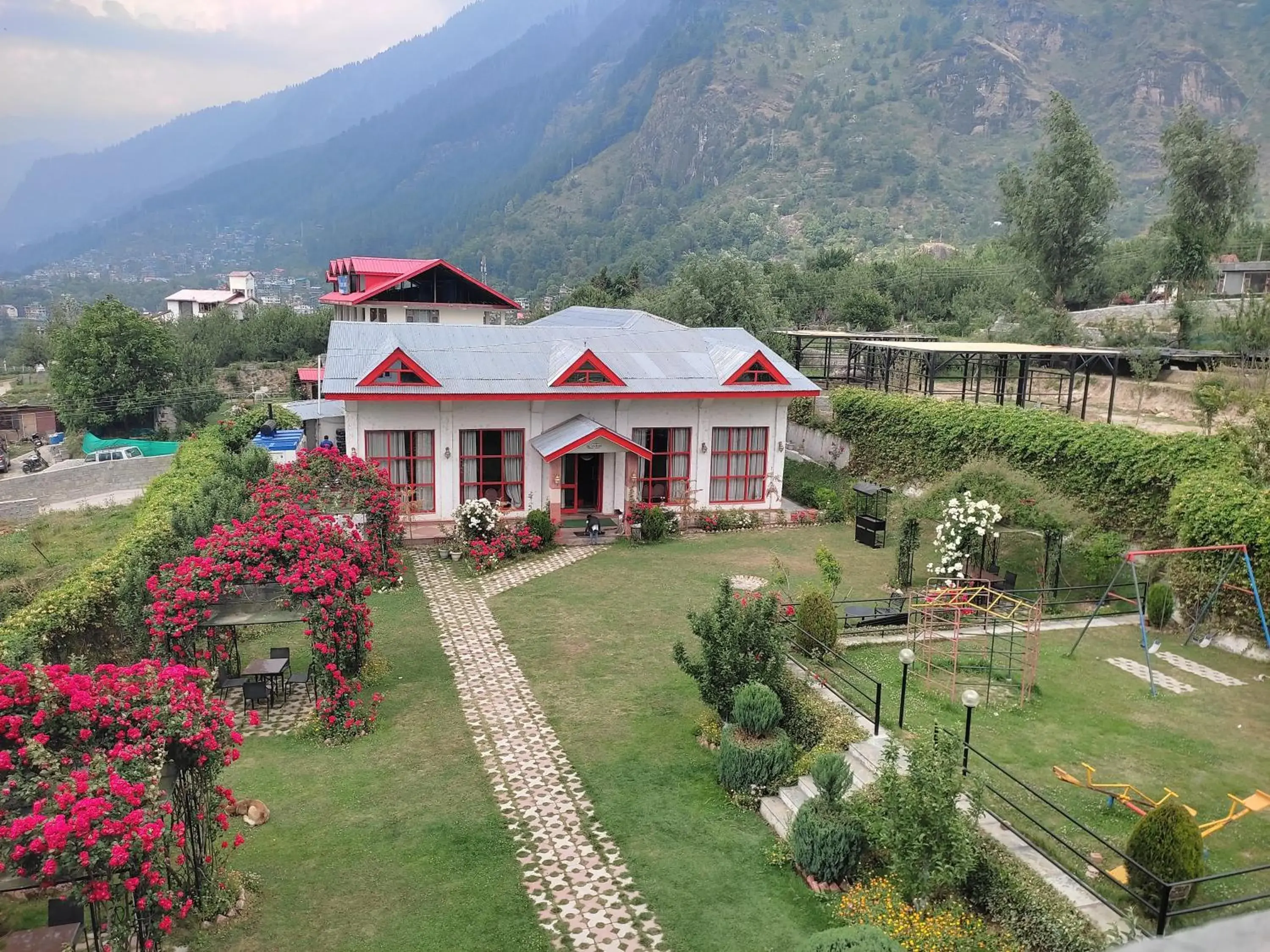Superior Double Room in De Vivendi Resorts, Manali with 35000 Sqft Open Lawn Superior Double Room in De Vivendi Resorts, Manali with 35000 Sqft Open Lawn