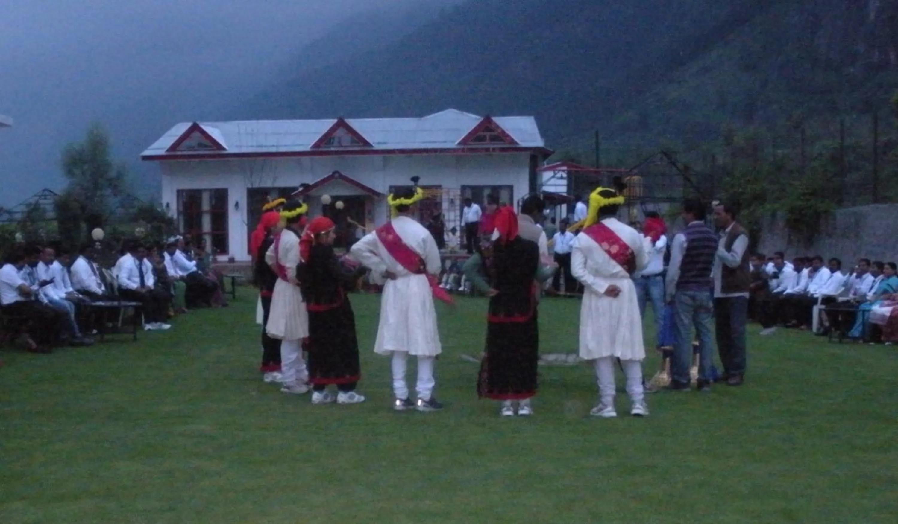 Property building in De Vivendi Resorts, Manali with 35000 Sqft Open Lawn