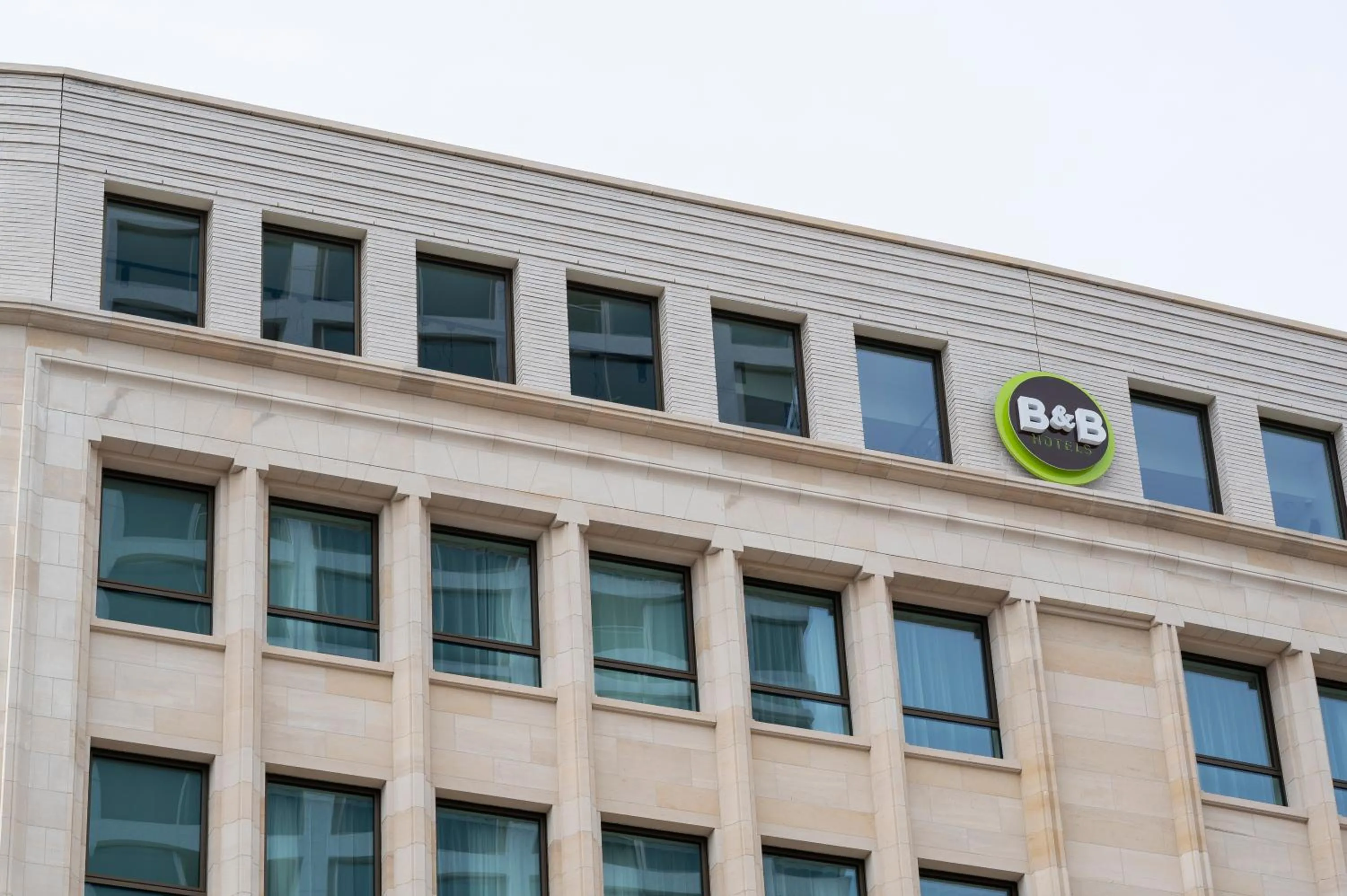 Facade/entrance in B&B HOTEL Antwerpen Centrum