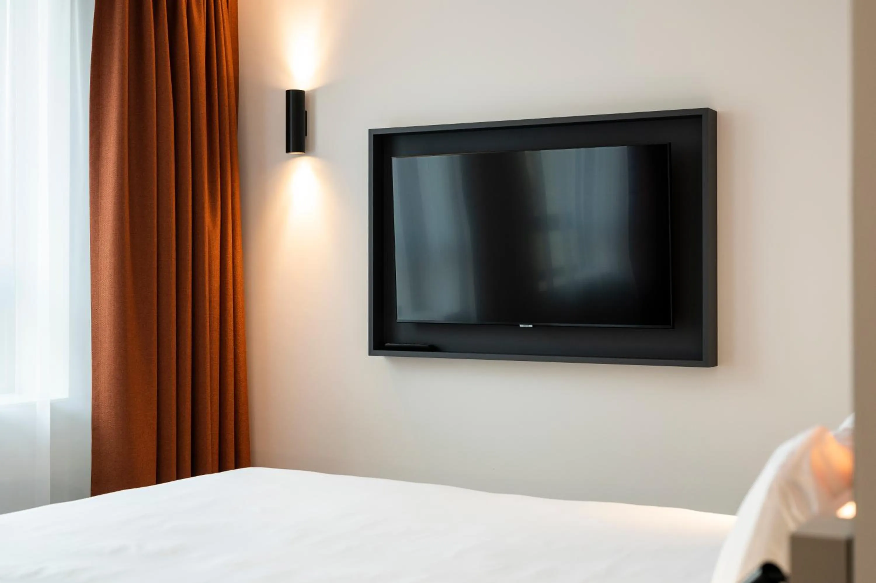 Photo of the whole room, Bed in B&B HOTEL Antwerpen Centrum