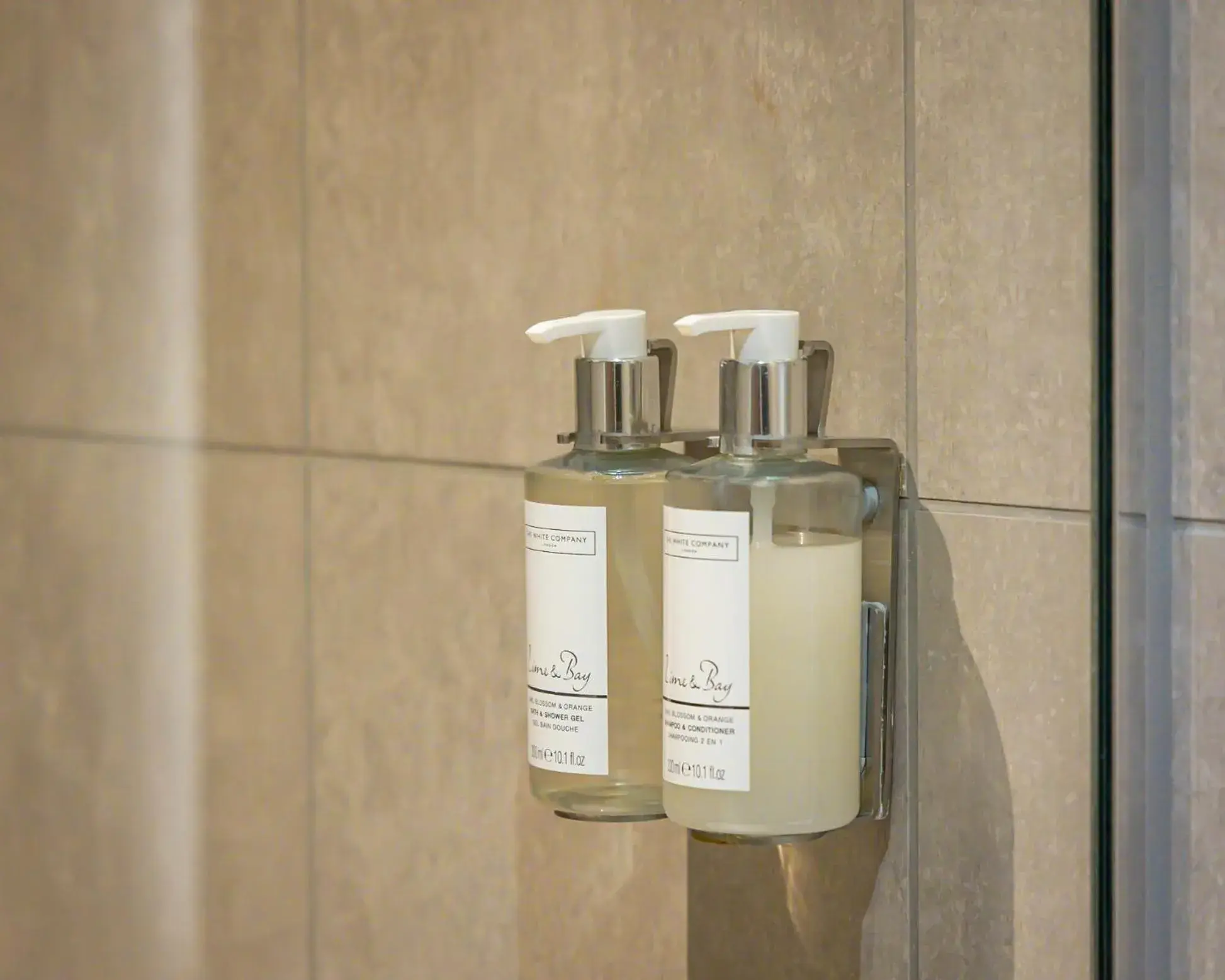 King Room - Disability Access in Hotel La Tour King Room - Disability Access in Hotel La Tour