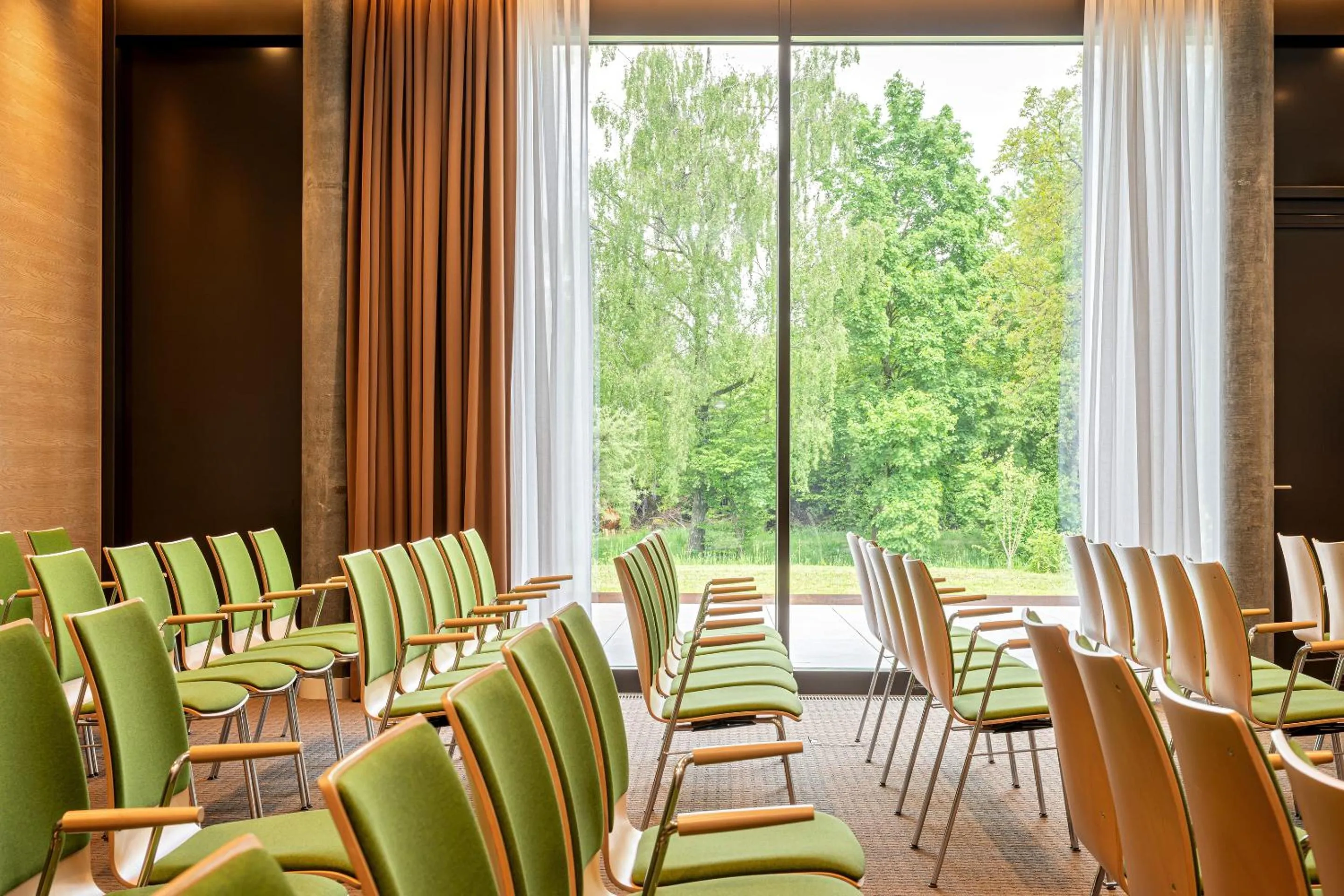 Meeting/conference room in IntercityHotel Zürich Airport