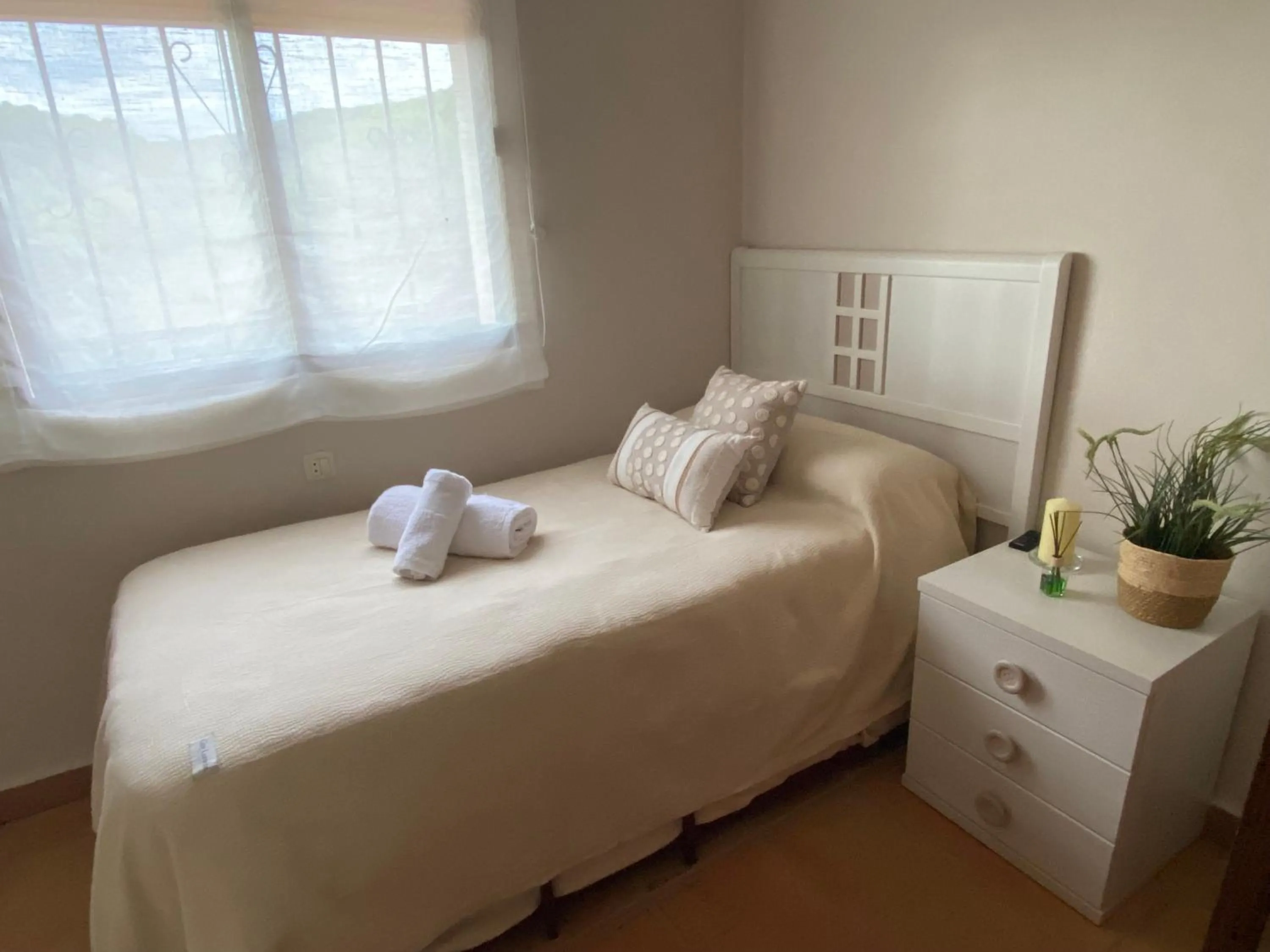 Bed in Las Chorreras del Orejón 1