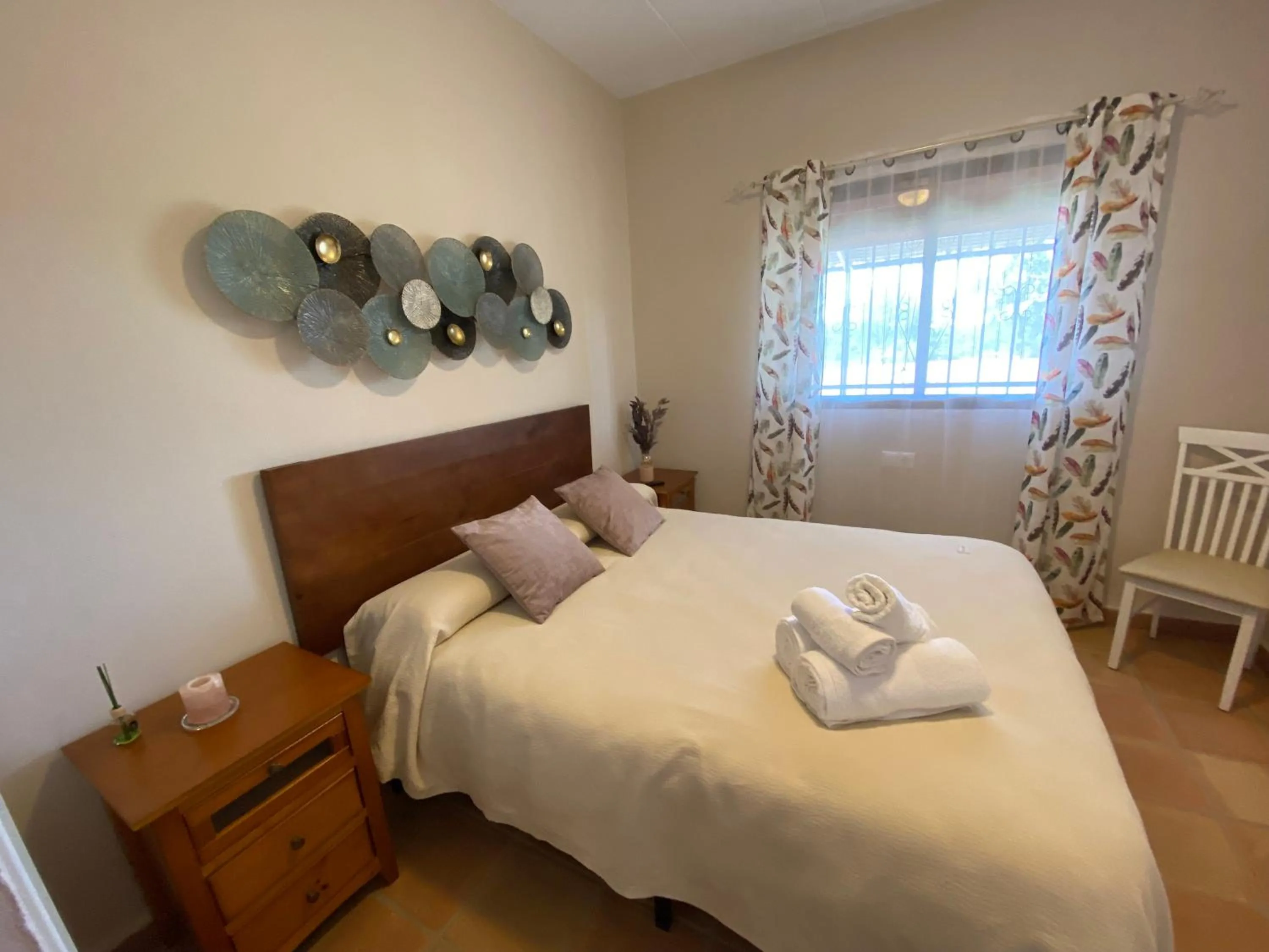 Photo of the whole room, Bed in Las Chorreras del Orejón 1