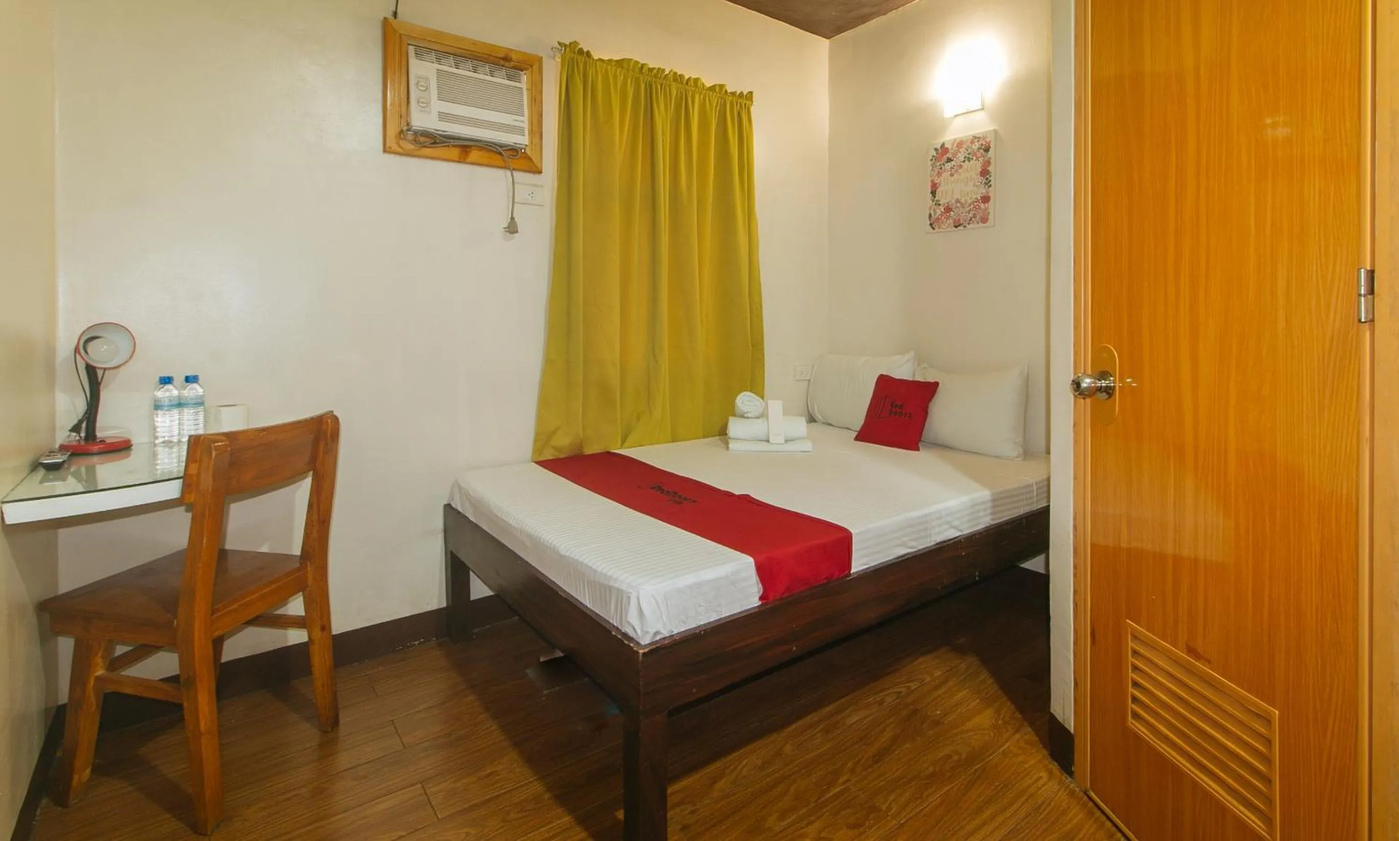 Bed in RedDoorz near EDSA Camp Crame