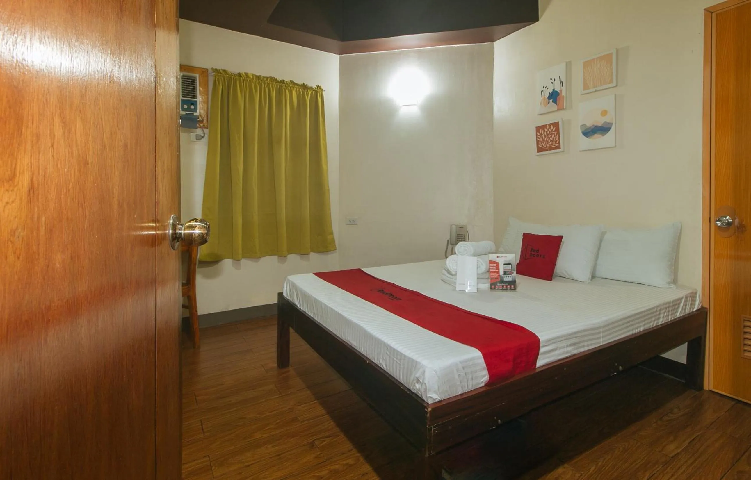 Bed in RedDoorz near EDSA Camp Crame