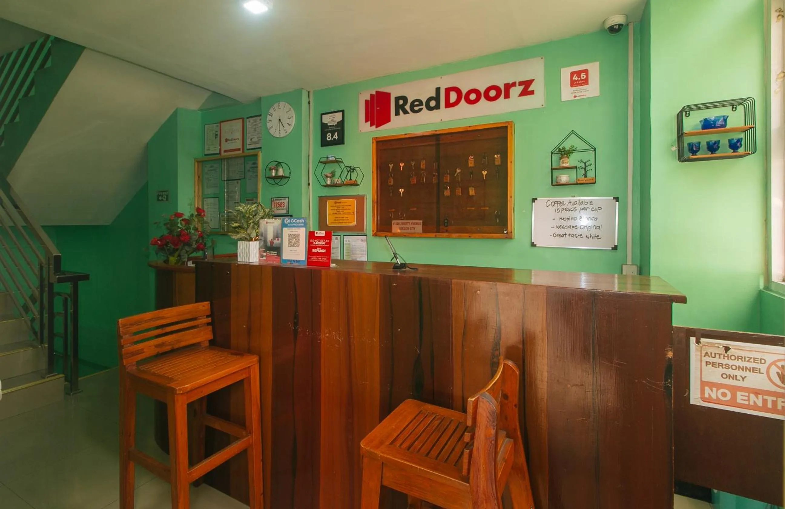 Lobby or reception in RedDoorz near EDSA Camp Crame