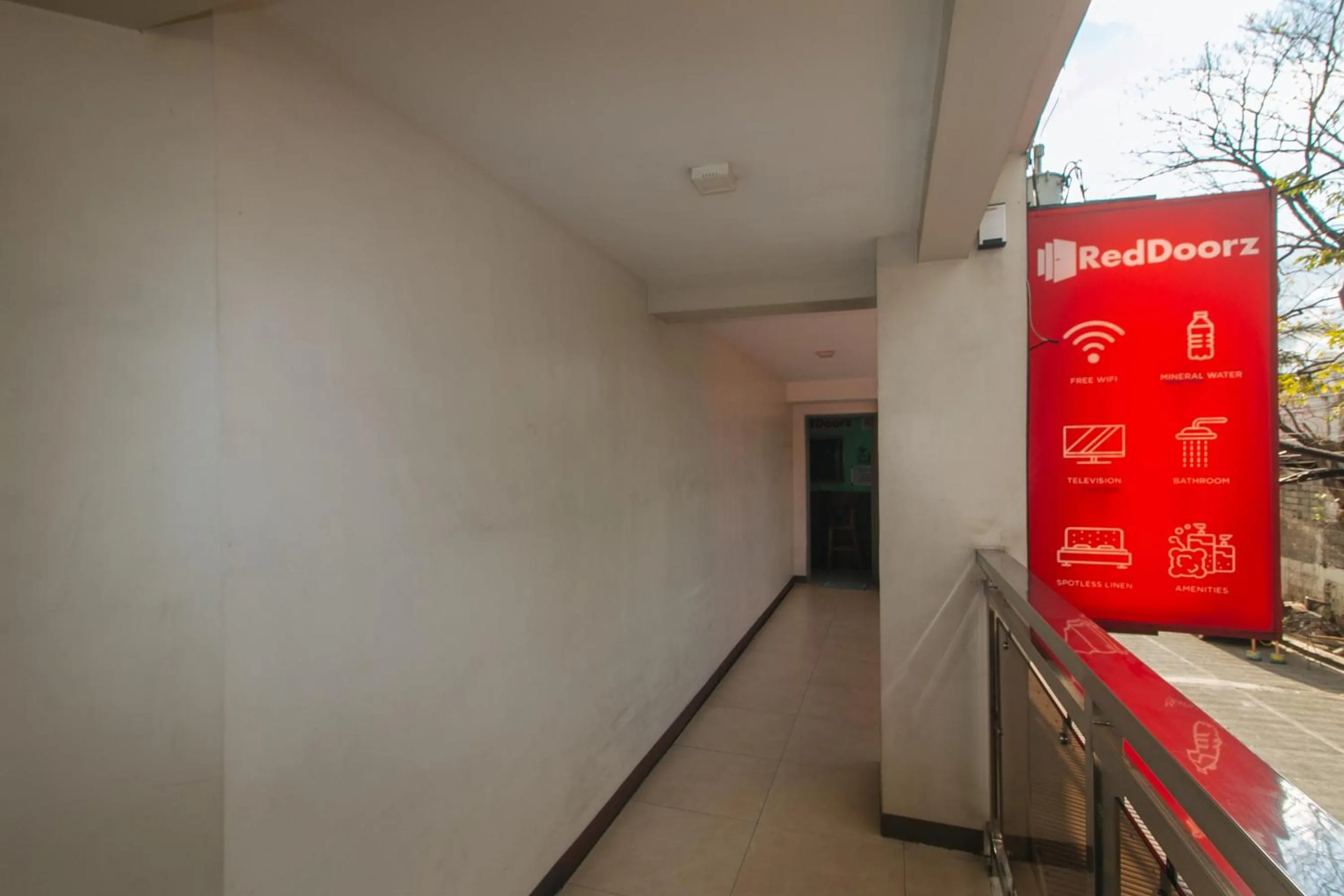 Area and facilities in RedDoorz near EDSA Camp Crame