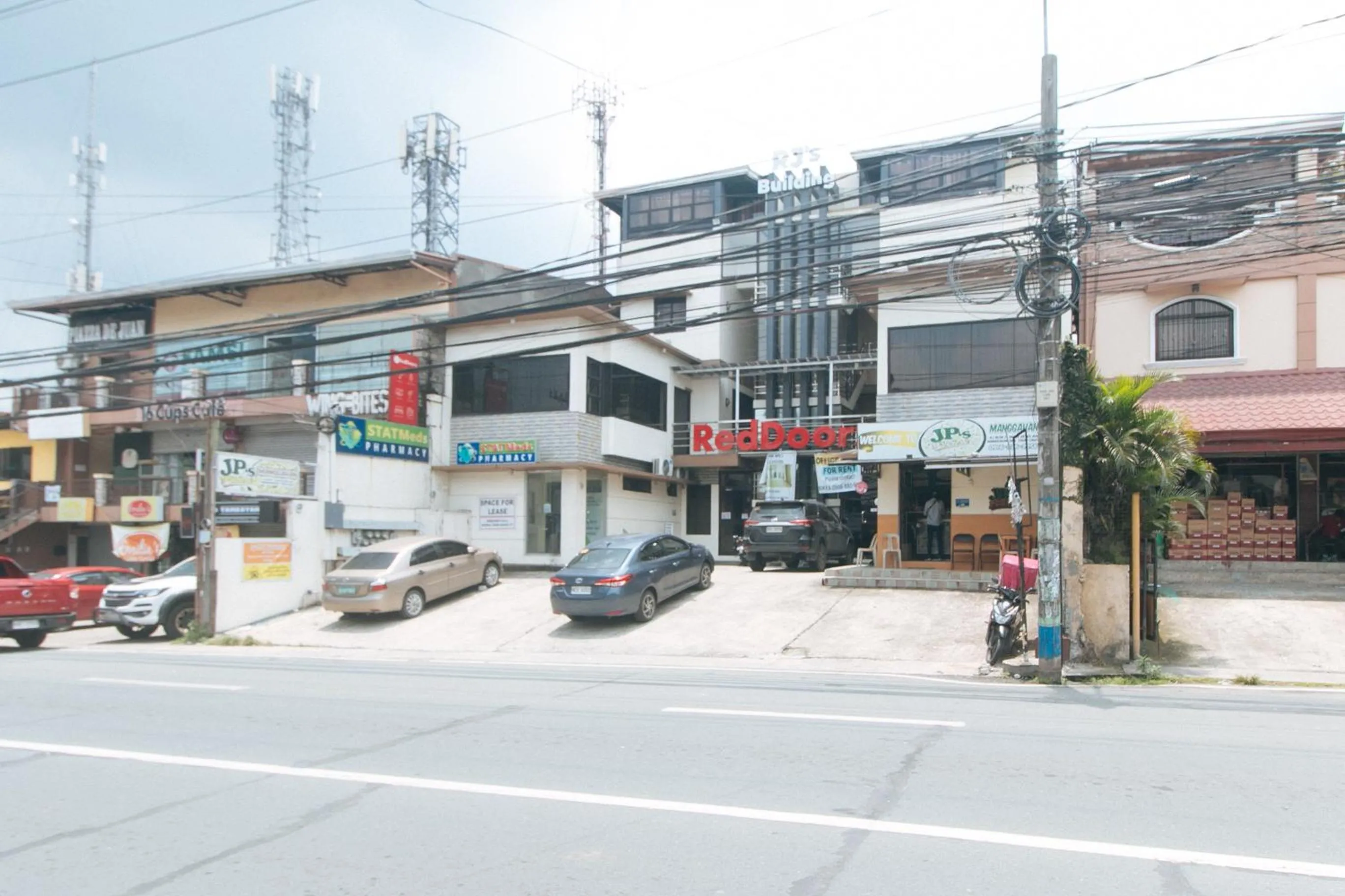 Property building in RedDoorz at RJs Bldg near Lyceum Gen Trias Cavite