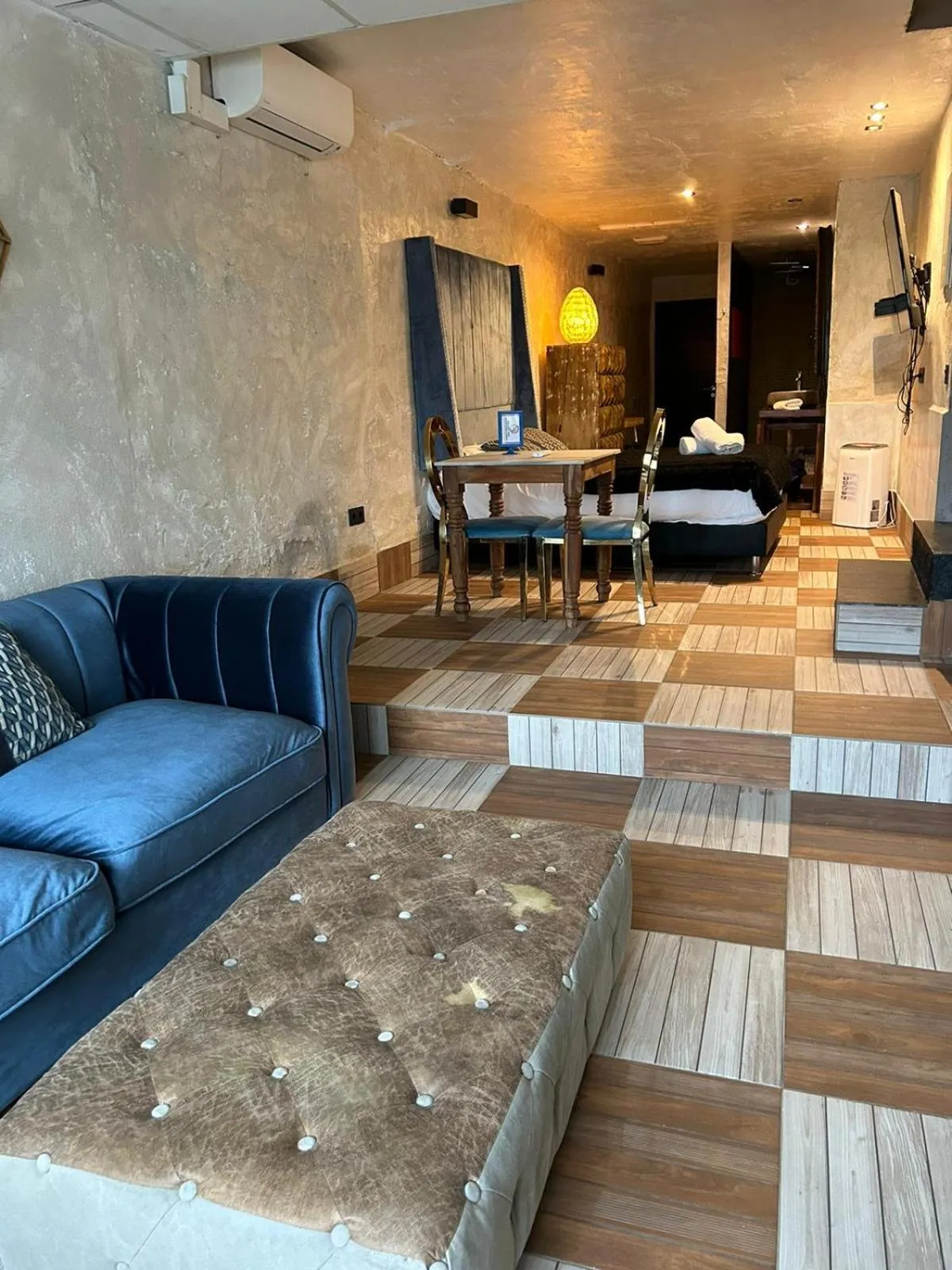 Photo of the whole room in LA ALDEA SOÑADA
