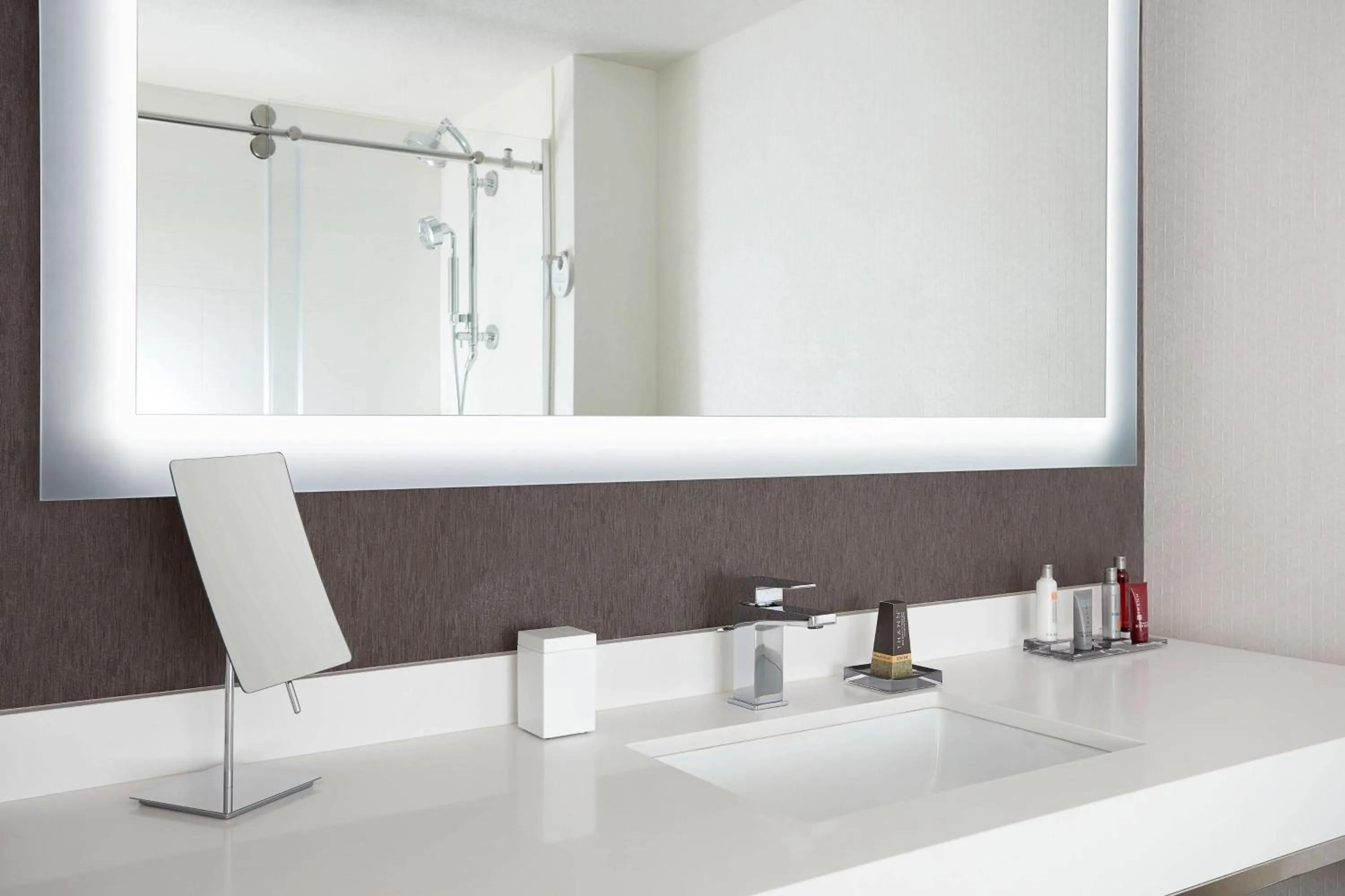 Bathroom in Marriott Orlando Downtown