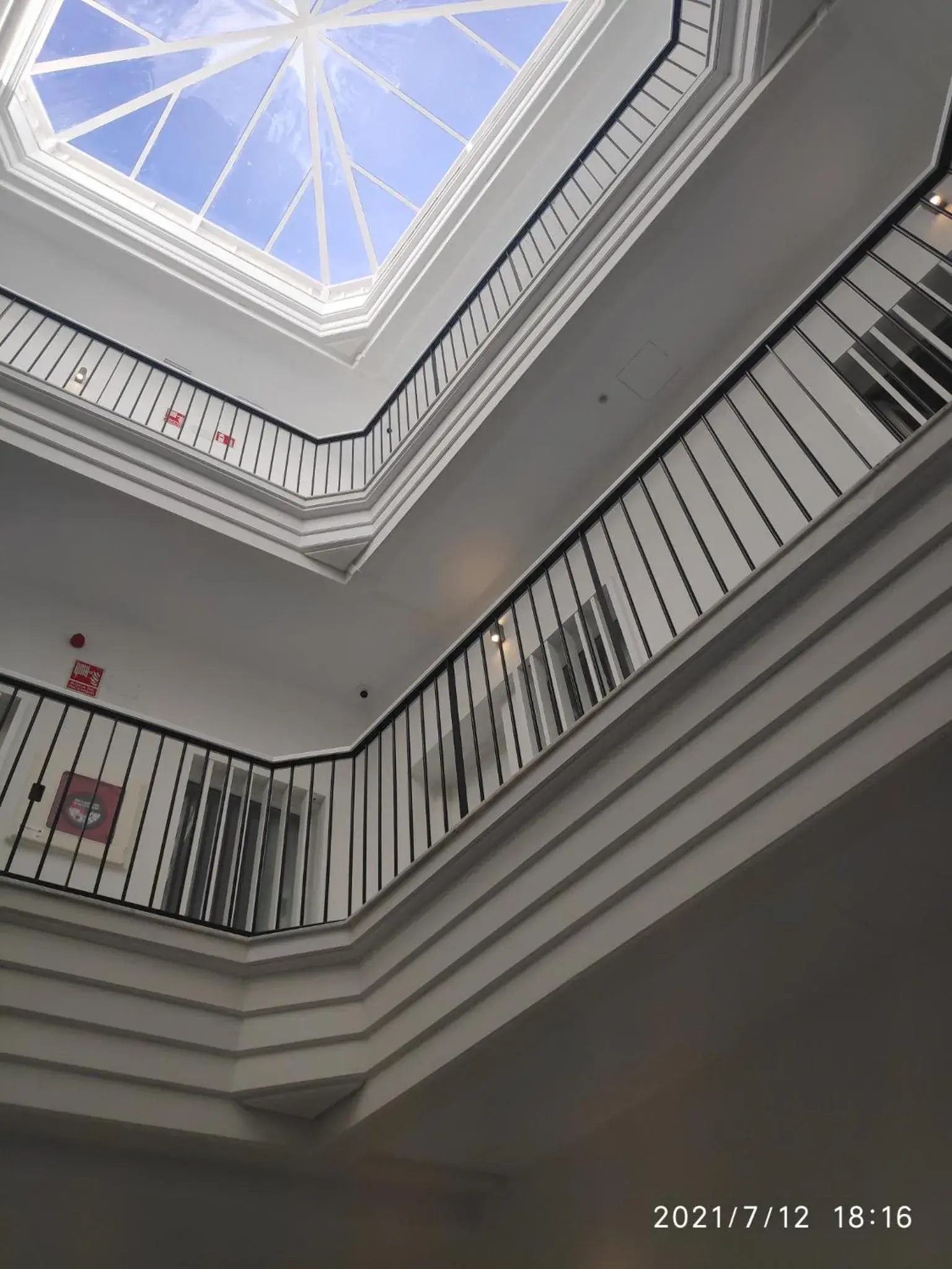 Property building in Tandem Pópulo Property building in Tandem Pópulo