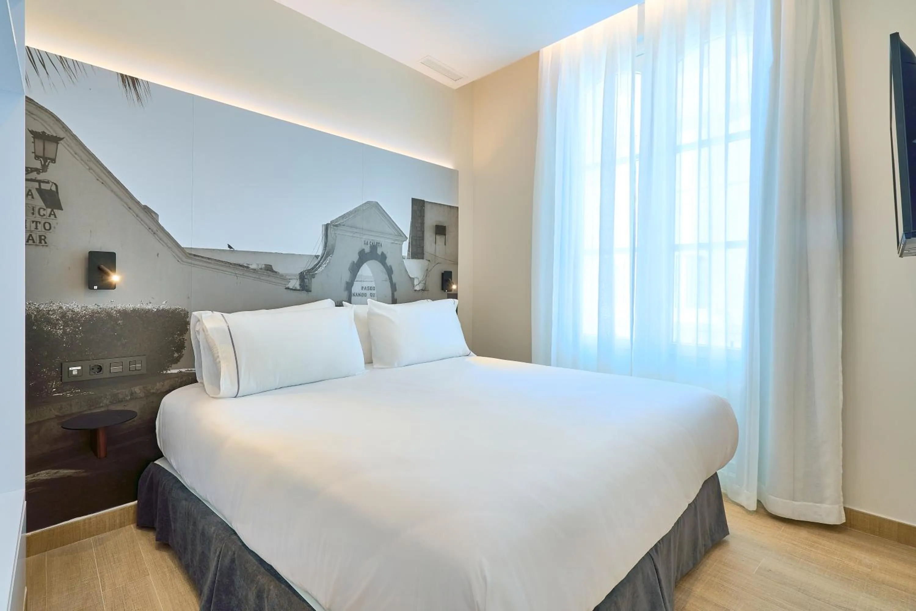 Bed in Tandem Pópulo