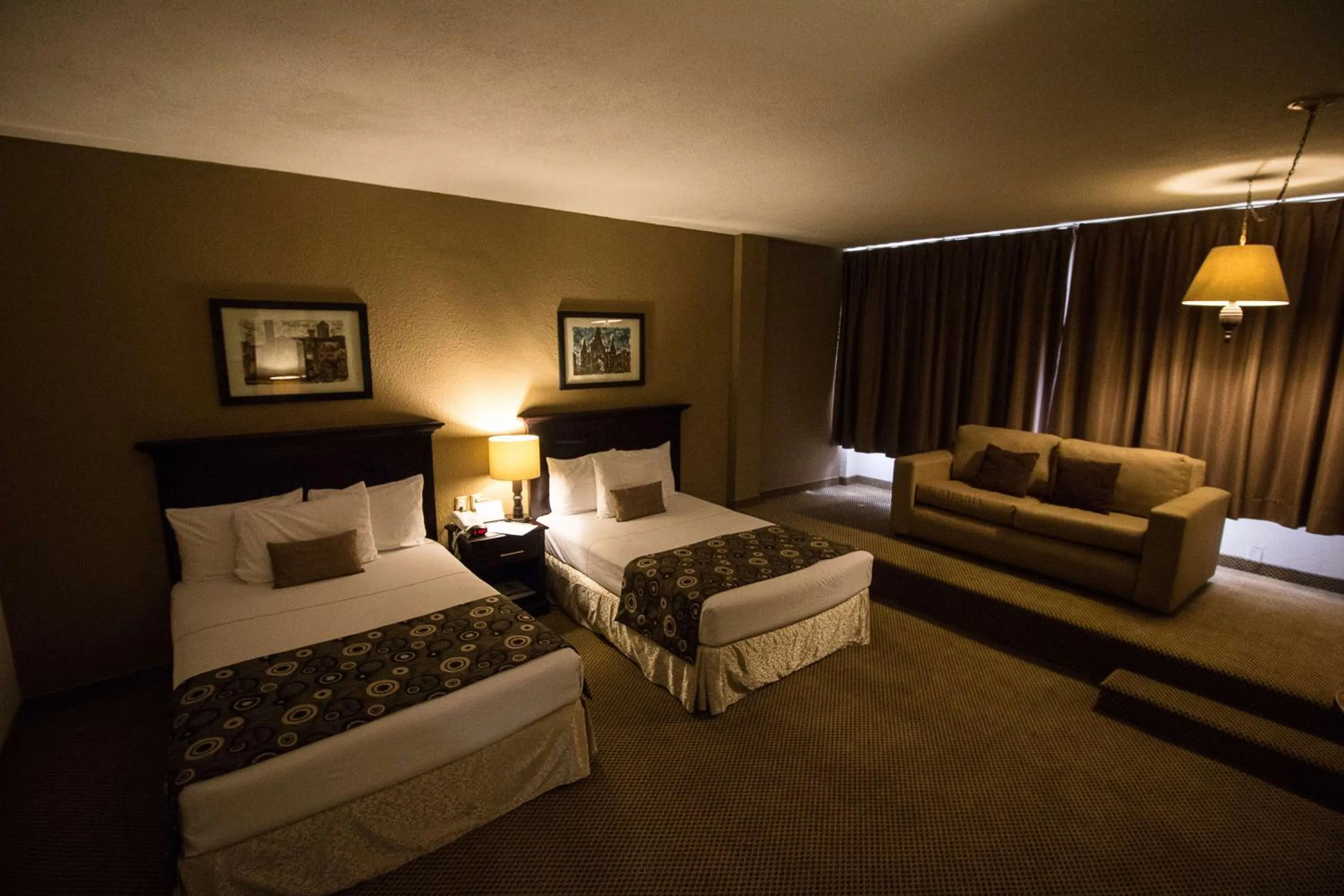 Photo of the whole room, Bed in Best Western Posada Del Rio