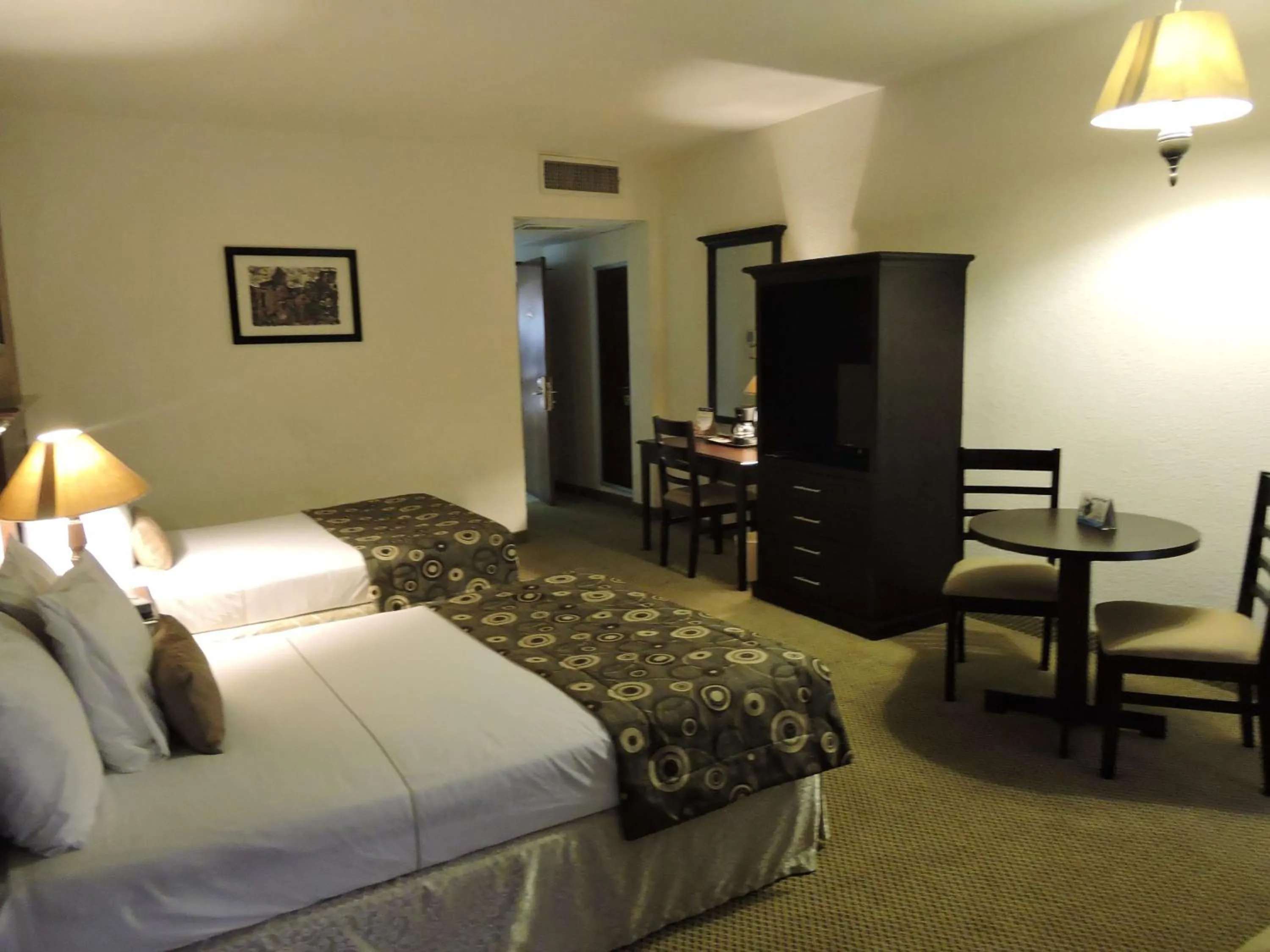 Photo of the whole room, Bed in Best Western Posada Del Rio