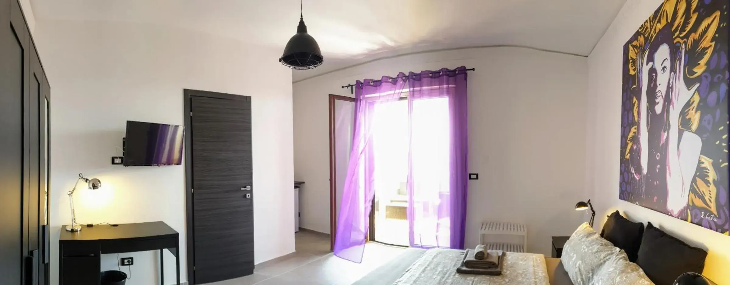 Deluxe Double Room with Balcony and Sea View - single occupancy in Casa California Deluxe Double Room with Balcony and Sea View - single occupancy in Casa California