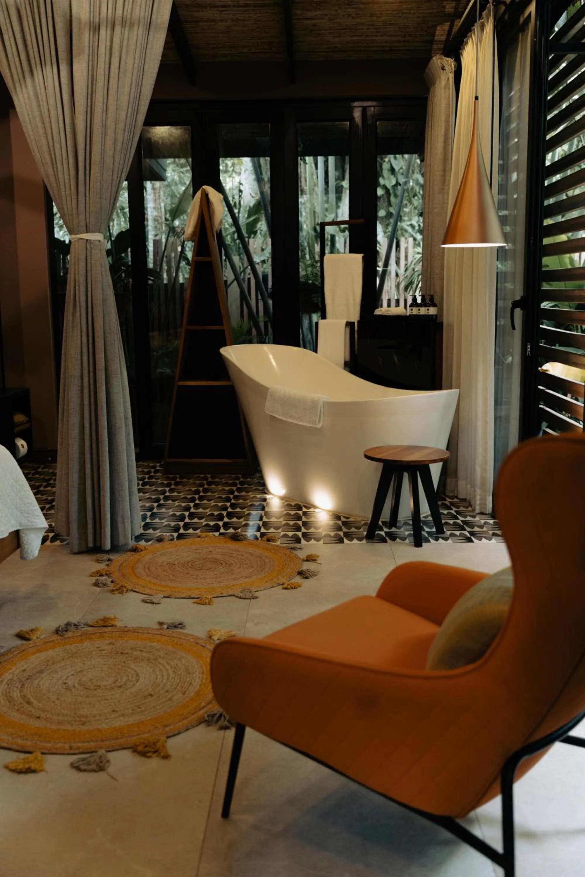 Bath in awā Beachfront Hotel