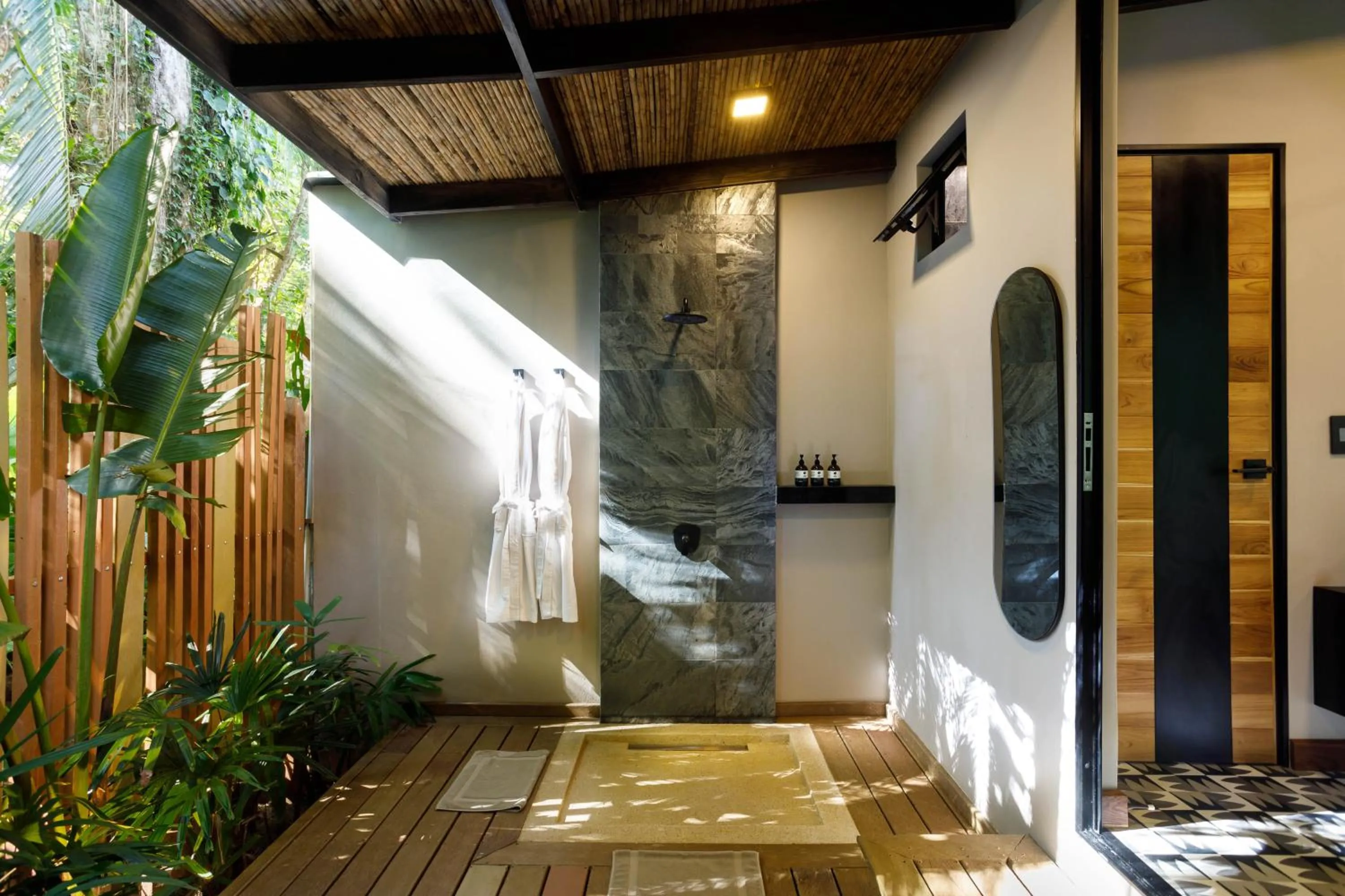 Shower in awā Beachfront Hotel