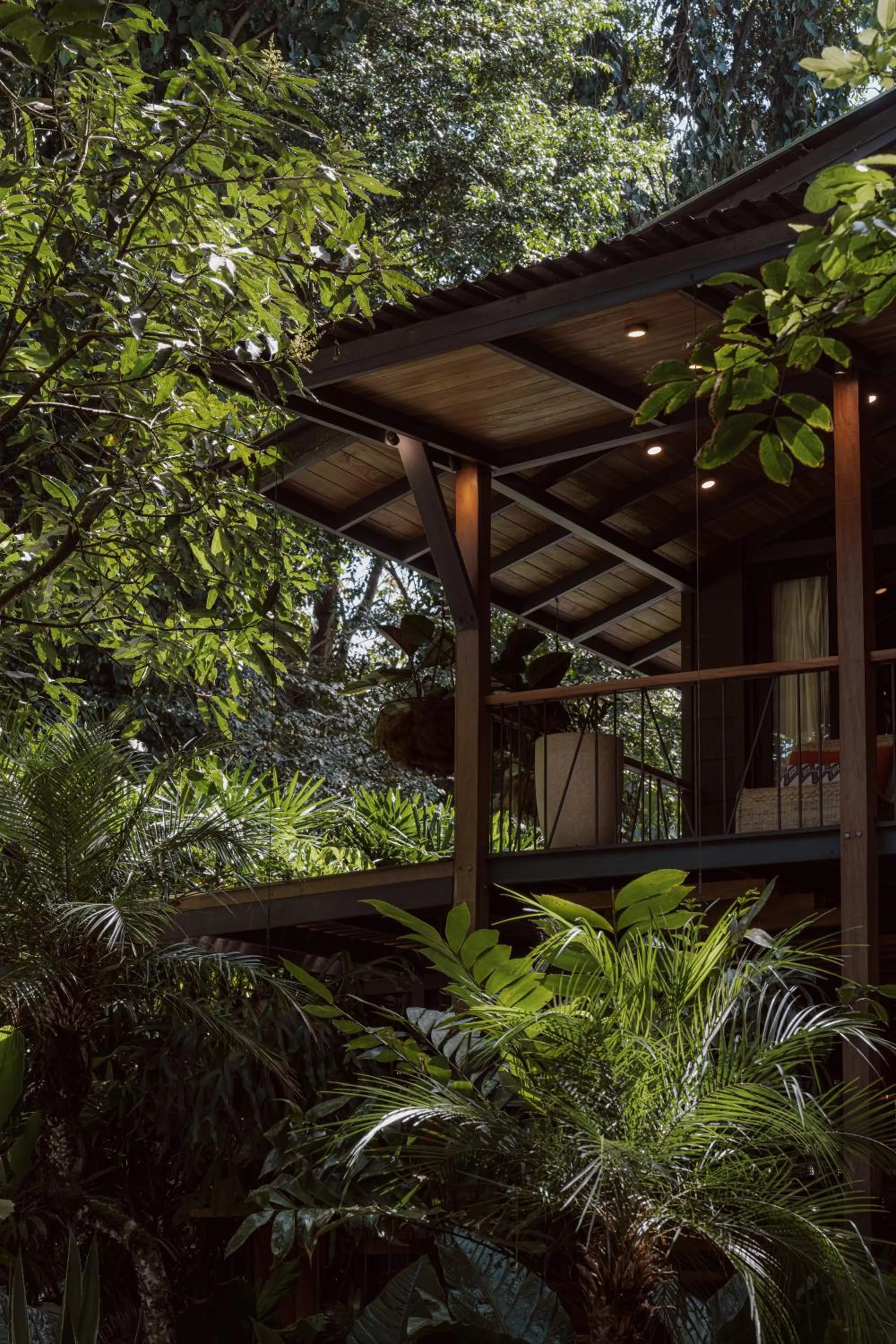 awā Beachfront Hotel