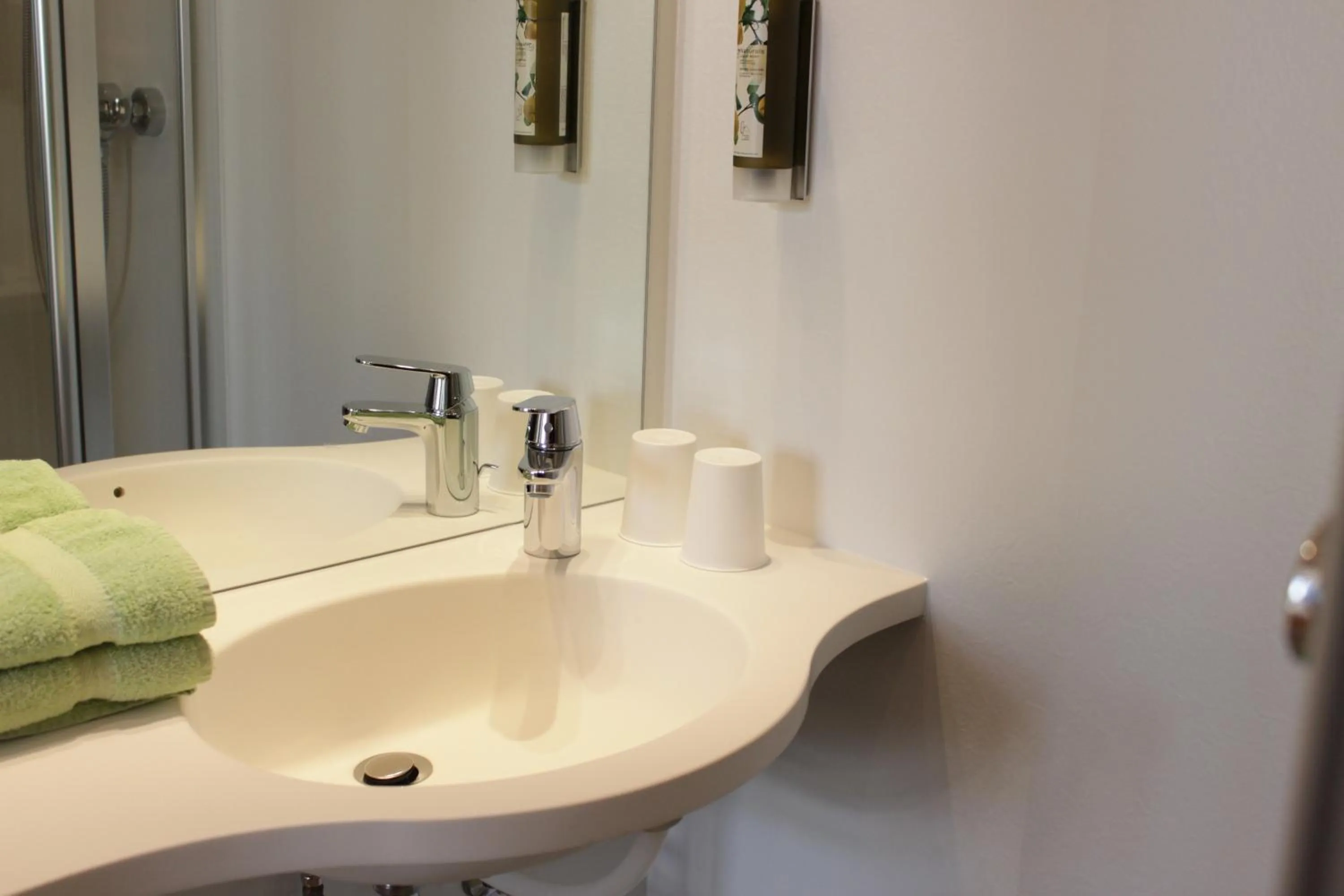 Bathroom in An der Persiluhr Stadt-gut-Hotel