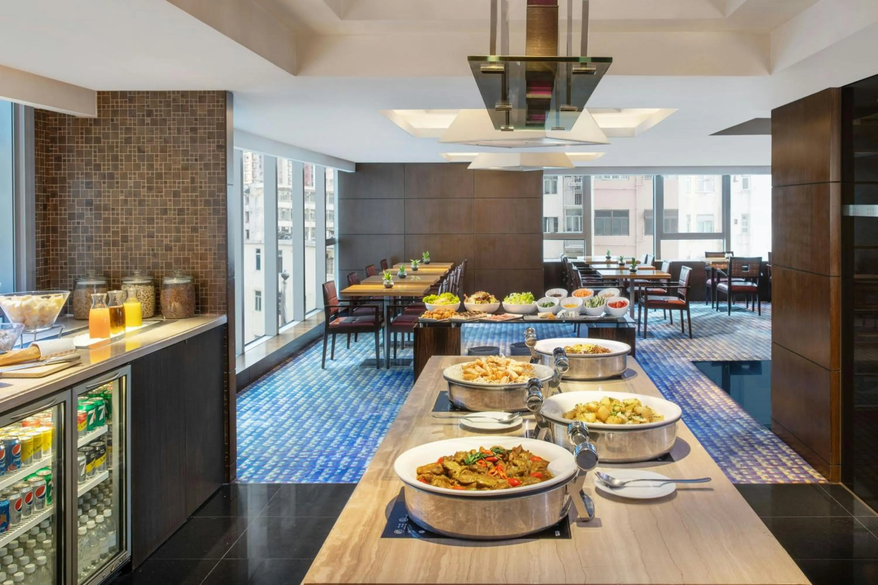 Lounge or bar in Courtyard by Marriott Hong Kong