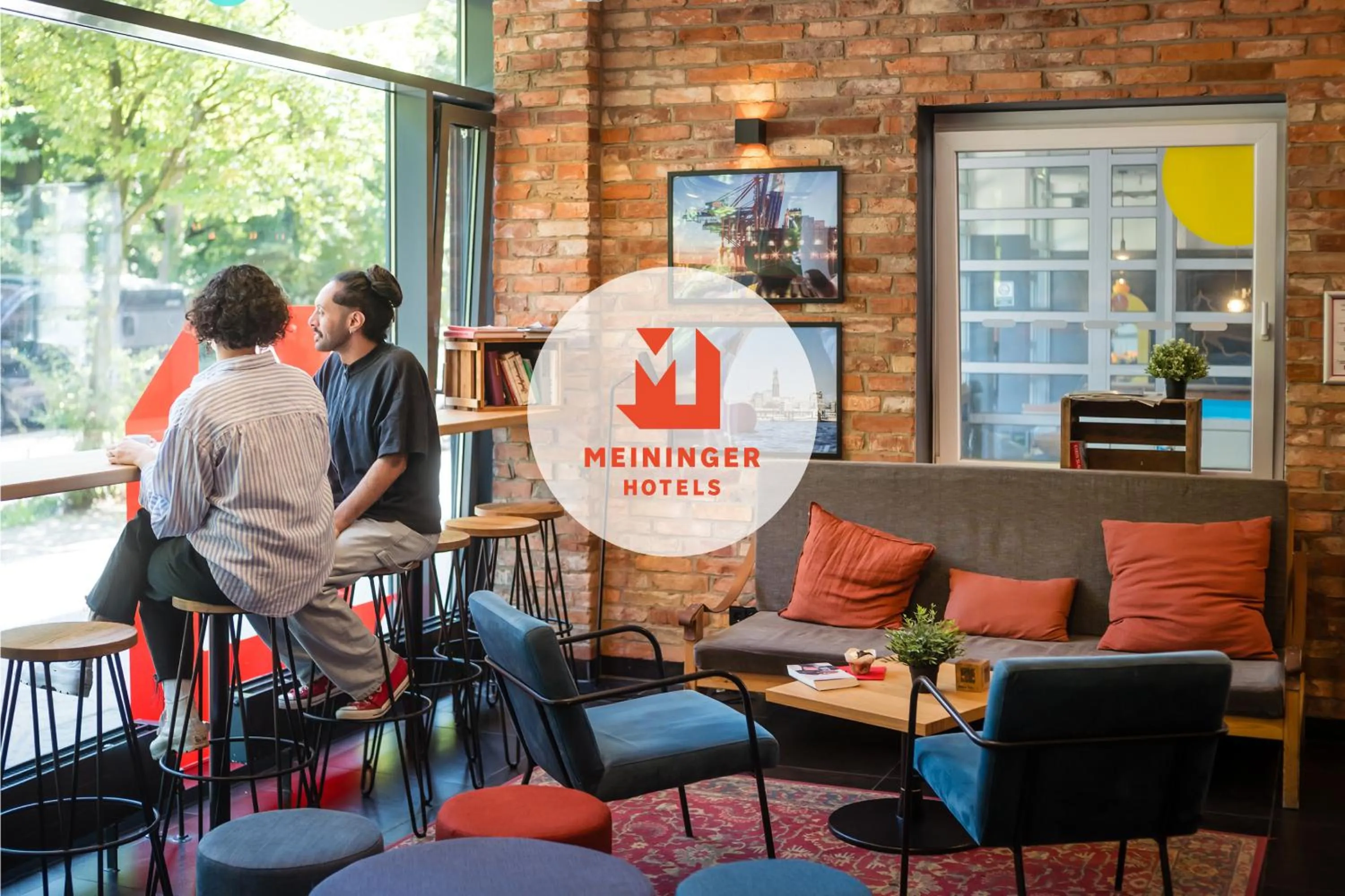 Lobby or reception in MEININGER Hotel Hamburg City Center