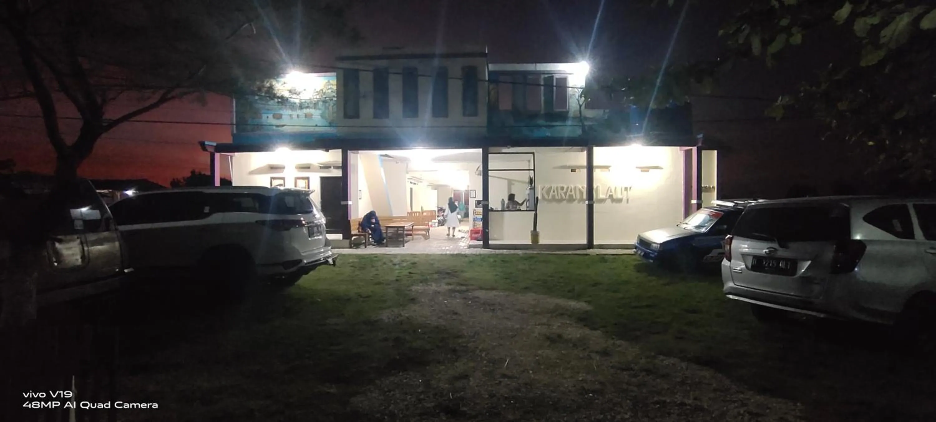 penginapan karanglaut santolo