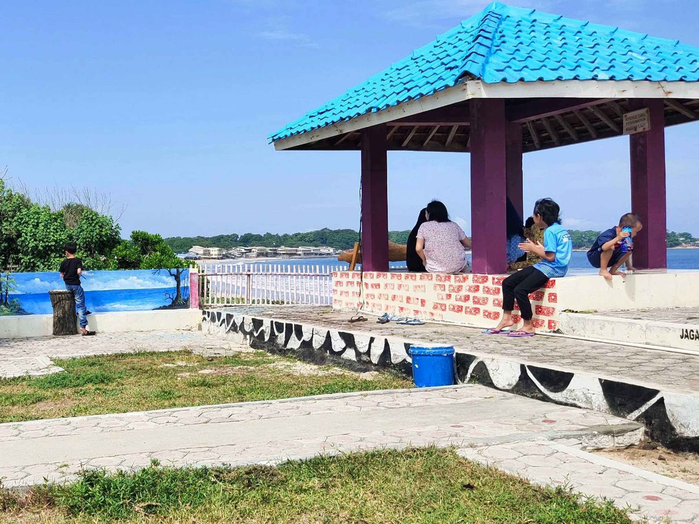 penginapan karanglaut santolo