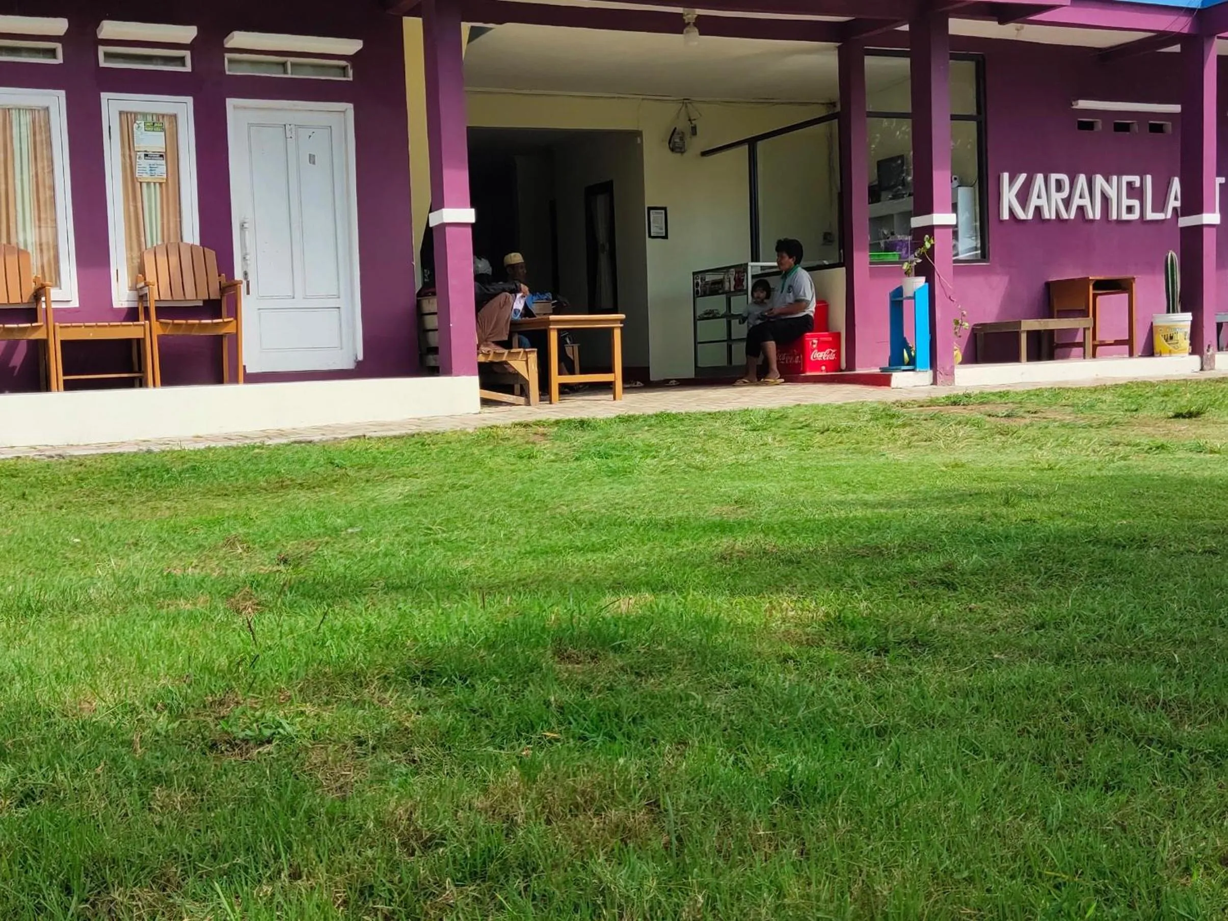 penginapan karanglaut santolo