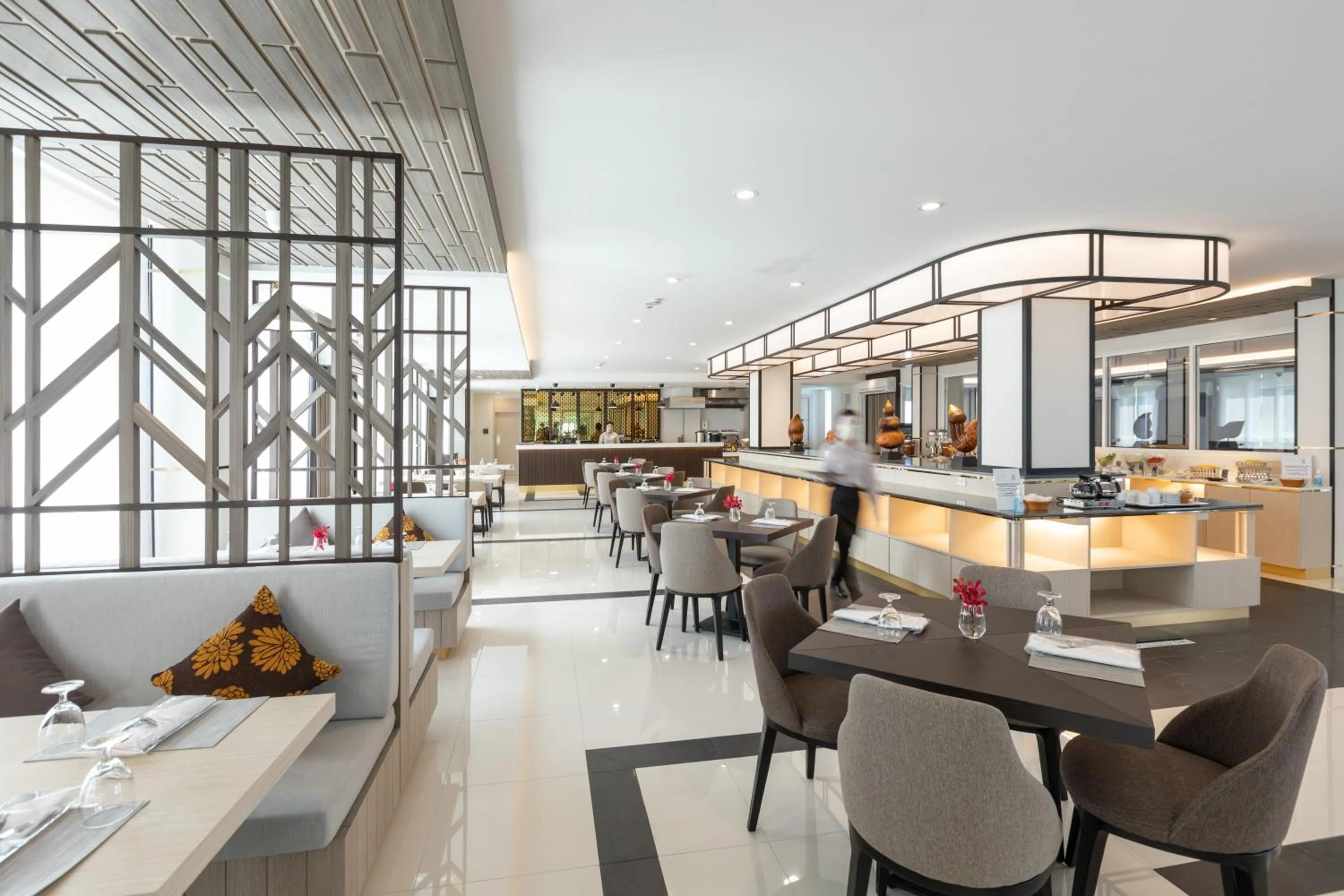 Restaurant/places to eat in Kantary Hotel Banchang