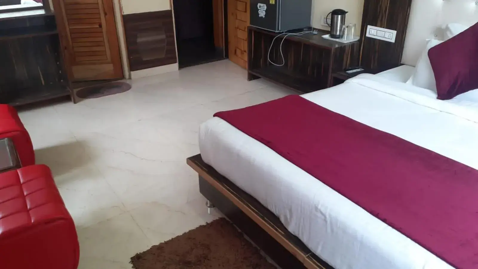 Superior Double Room in Vella Marina Group of Hotels Mount# Best Comfort Hotel#Free Parking-cricket stadium 10 km-Mcleodganj 2 km- Bhagsunag 4 km Superior Double Room in Vella Marina Group of Hotels Mount# Best Comfort Hotel#Free Parking-cricket stadium 10 km-Mcleodganj 2 km- Bhagsunag 4 km