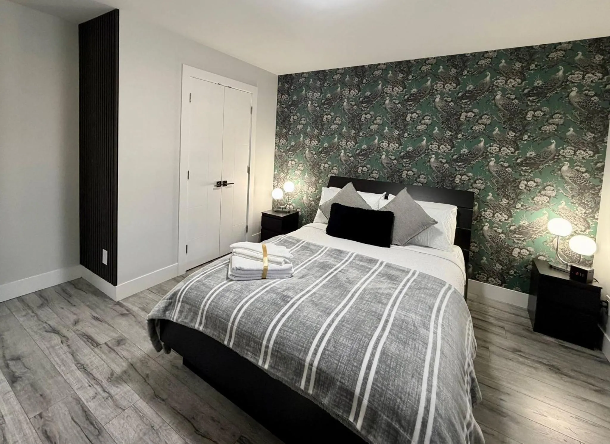 Sparsh Villas - Lux Modern 2BR Suite wKitchen