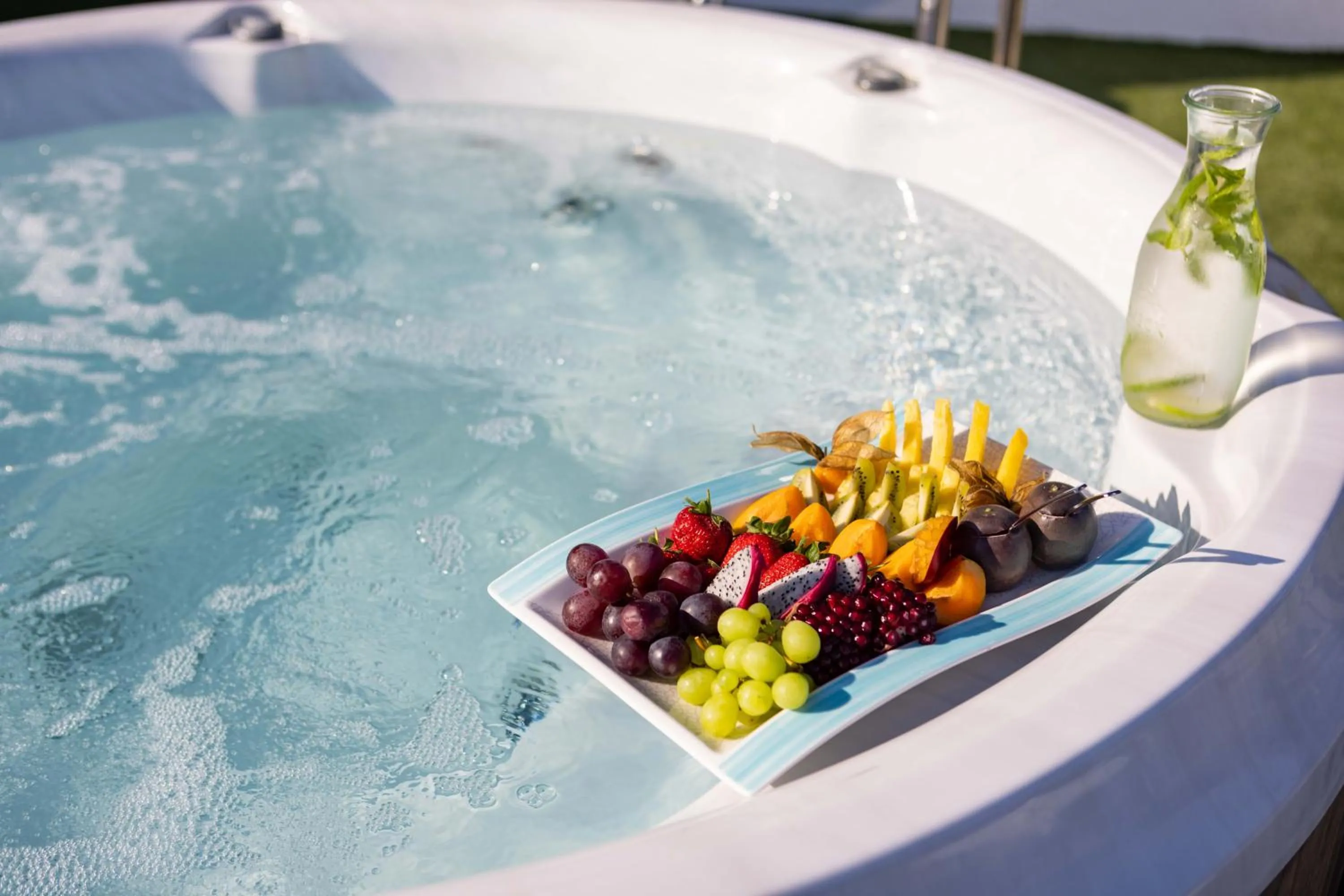 Food and drinks in Atlantica Bay - Adults Only