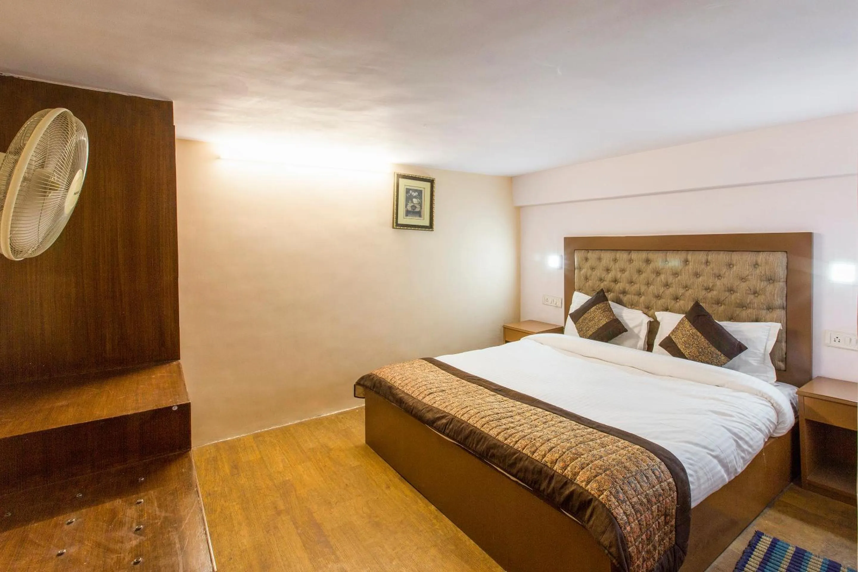 Bedroom, Bed in Hotel O Hotel Landmark Inn